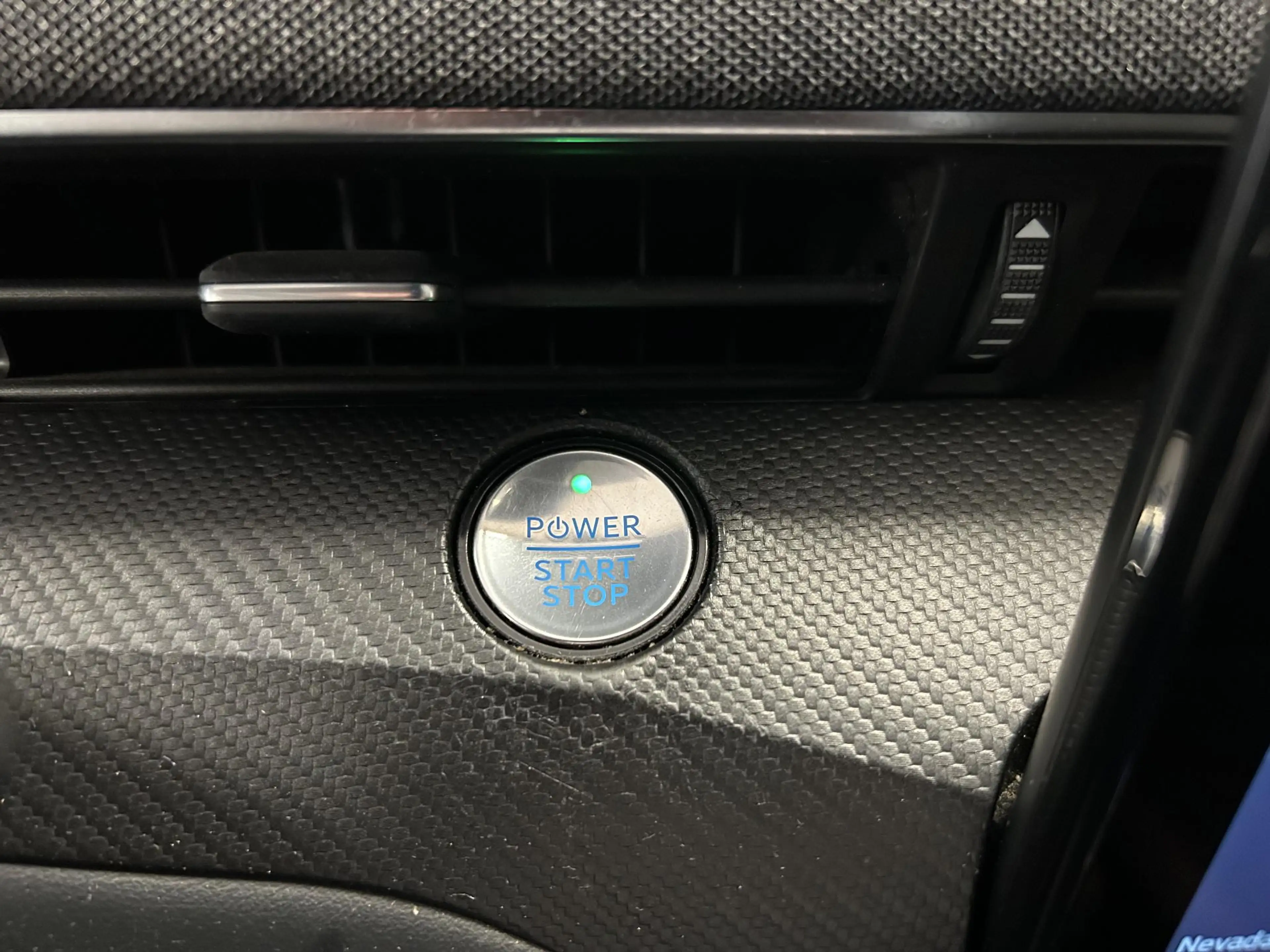 Ford Mustang Mach-E AWD 75 kWh | CAMERA | LED | LEDER | SOH 91% — photo 16