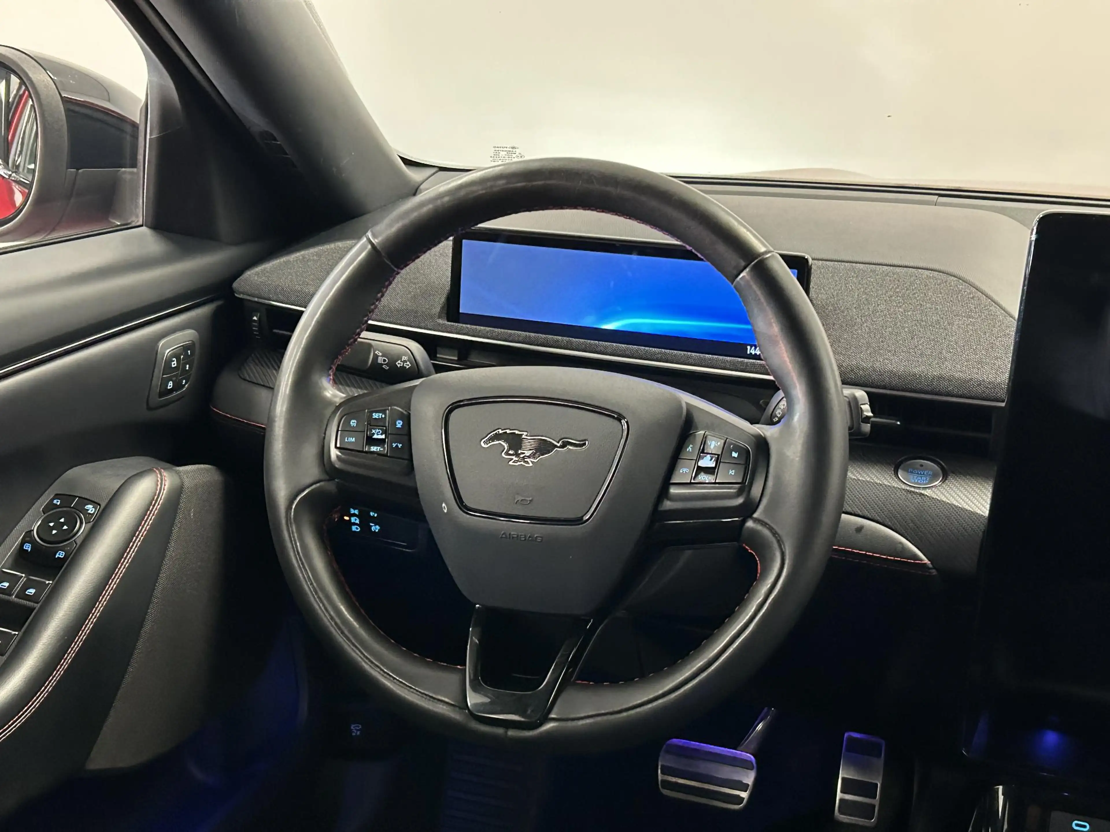 Ford Mustang Mach-E AWD 75 kWh | CAMERA | LED | LEDER | SOH 91% — photo 38