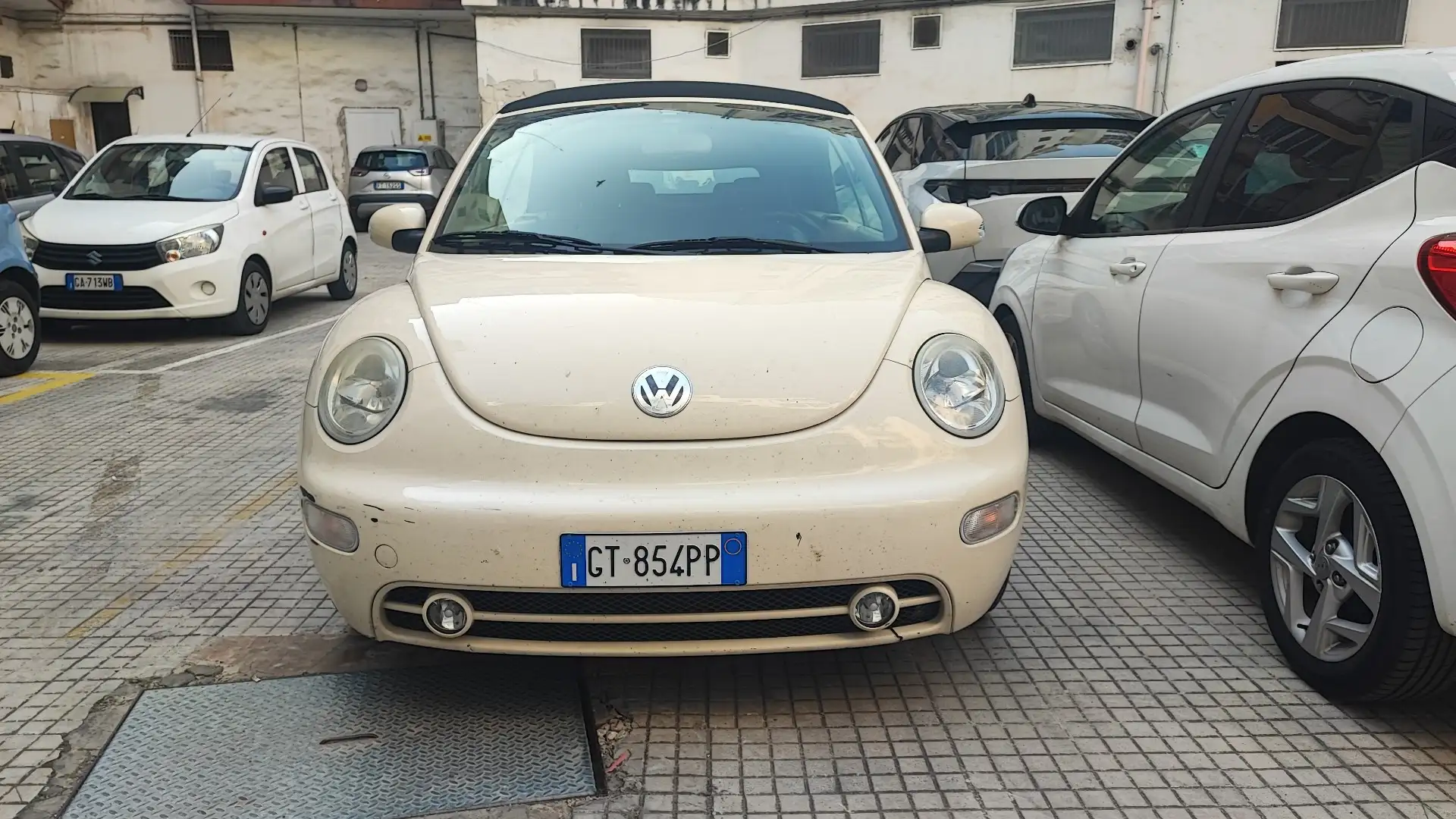 Volkswagen New Beetle Cabrio 1.9 tdi 100cv - 1