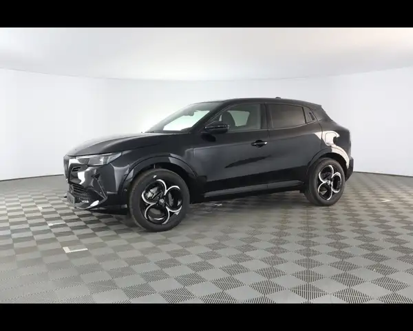 Alfa Romeo Junior 1.2 Hybrid ibrida