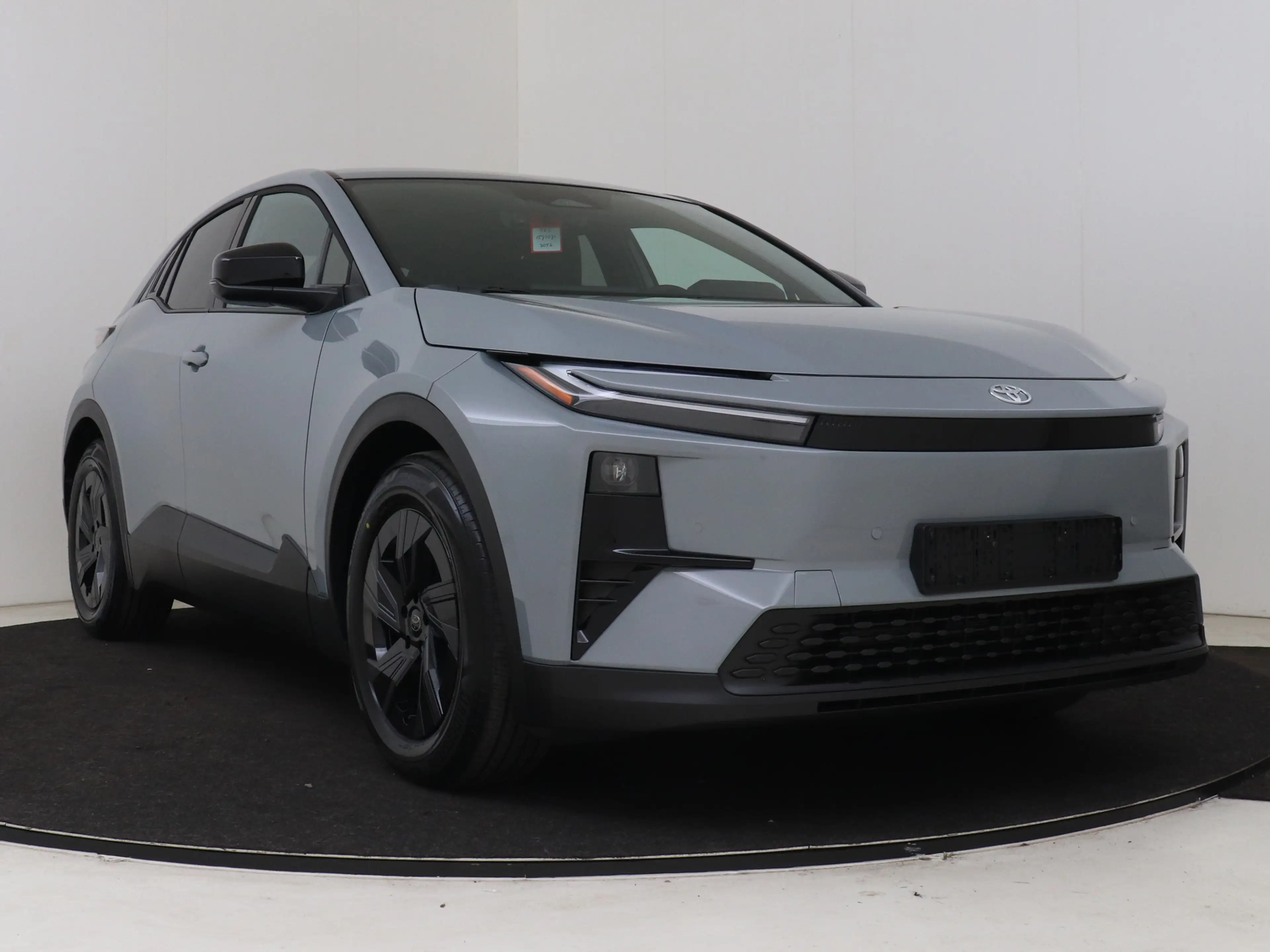 Toyota C-HR+ First Edition 77 kWh range 607km — photo 4