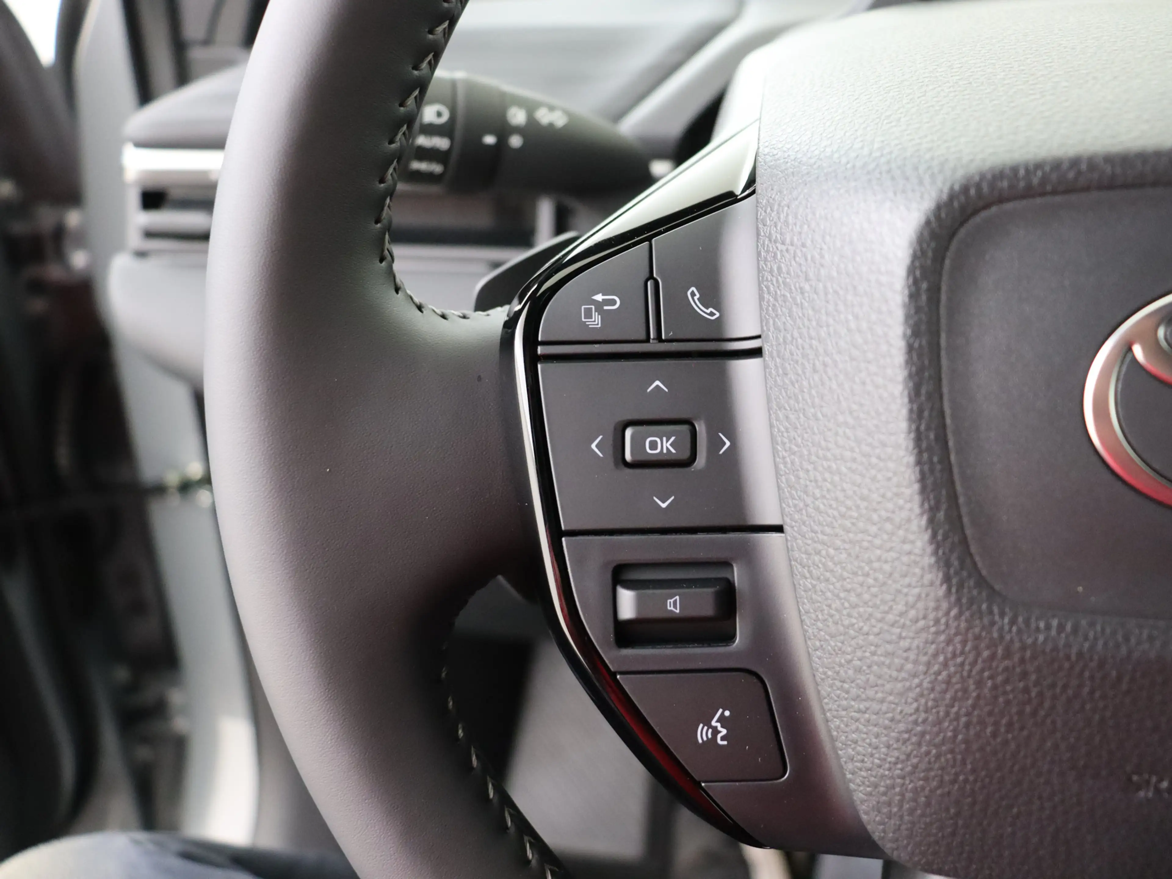 Toyota C-HR+ First Edition 77 kWh range 607km — photo 13