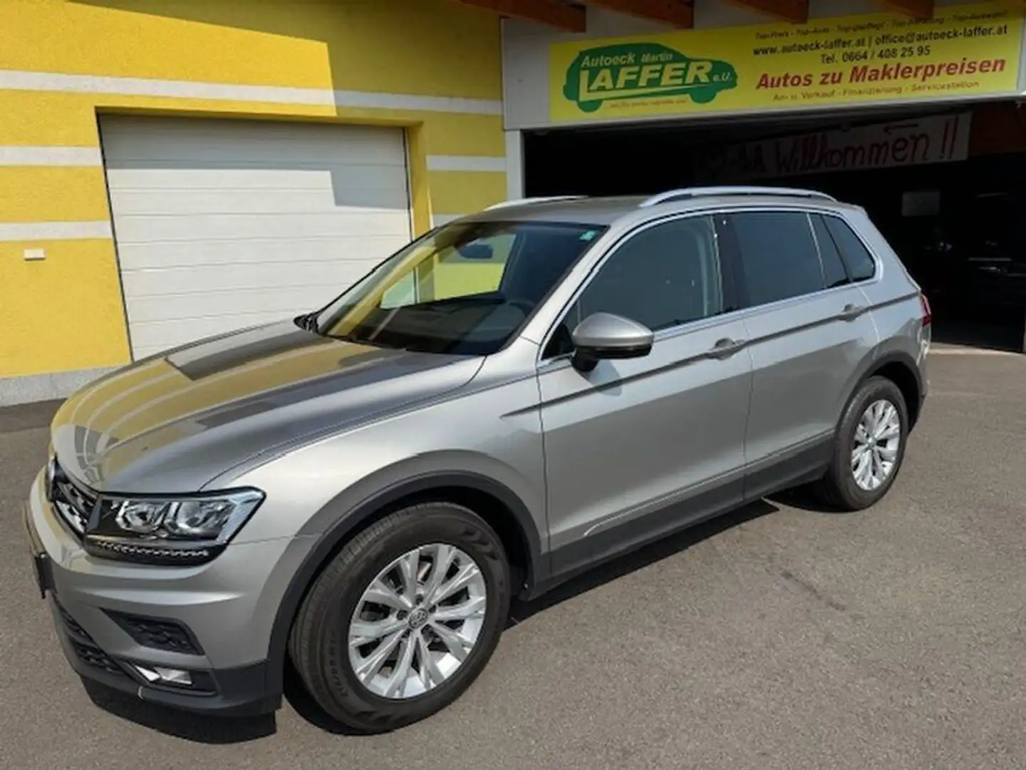 Volkswagen Tiguan 1.4TSI DSG Comfortline -1Besitz nur 20000km Argent - 1
