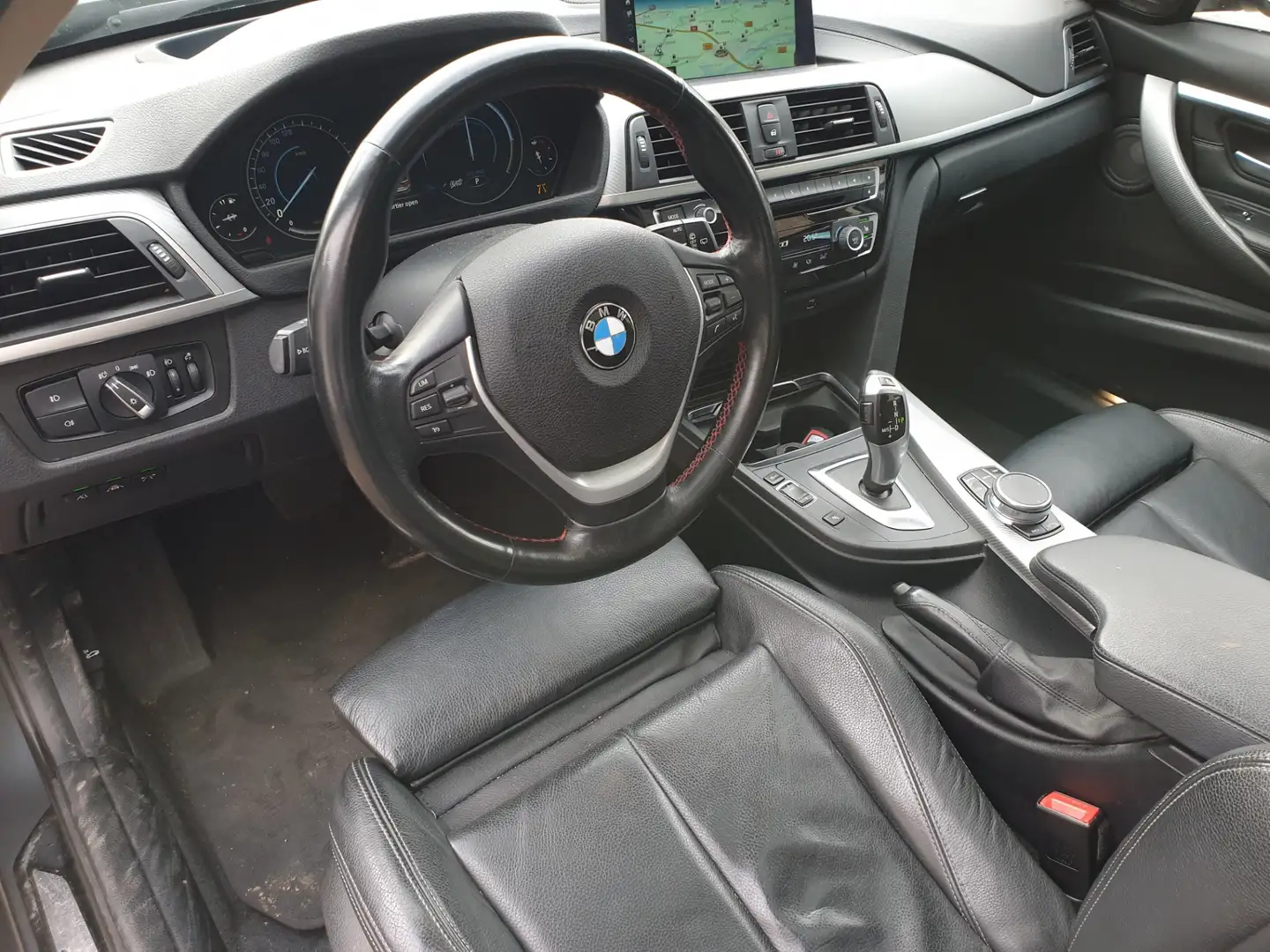 BMW 320 3-serie Touring 320D,S-Line € 13.598 *Netto Export Grau - 2