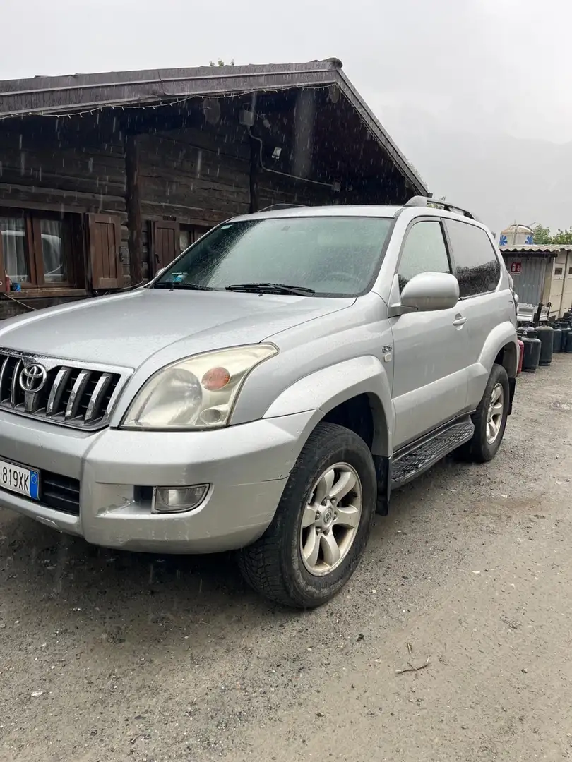 Toyota Land Cruiser kdj125 3p 3.0 d-4d Sol my05 - 1