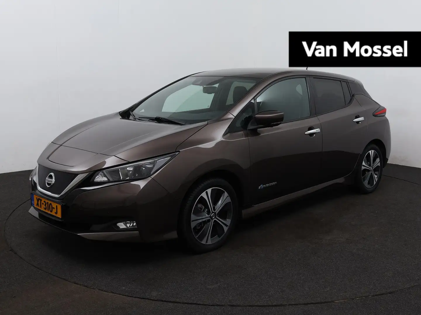 Nissan Leaf N-Connecta 40 kWh | Automaat | Rondom camera | Nav Bruin - 1