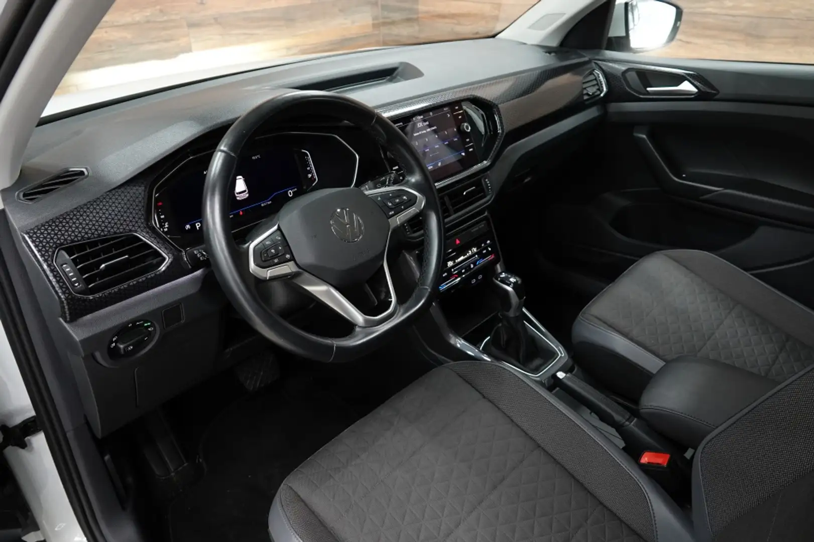 Volkswagen T-Cross 1.0 TSI | CARPLAY | ACC | STOELVERW. | PDC | Blanco - 2