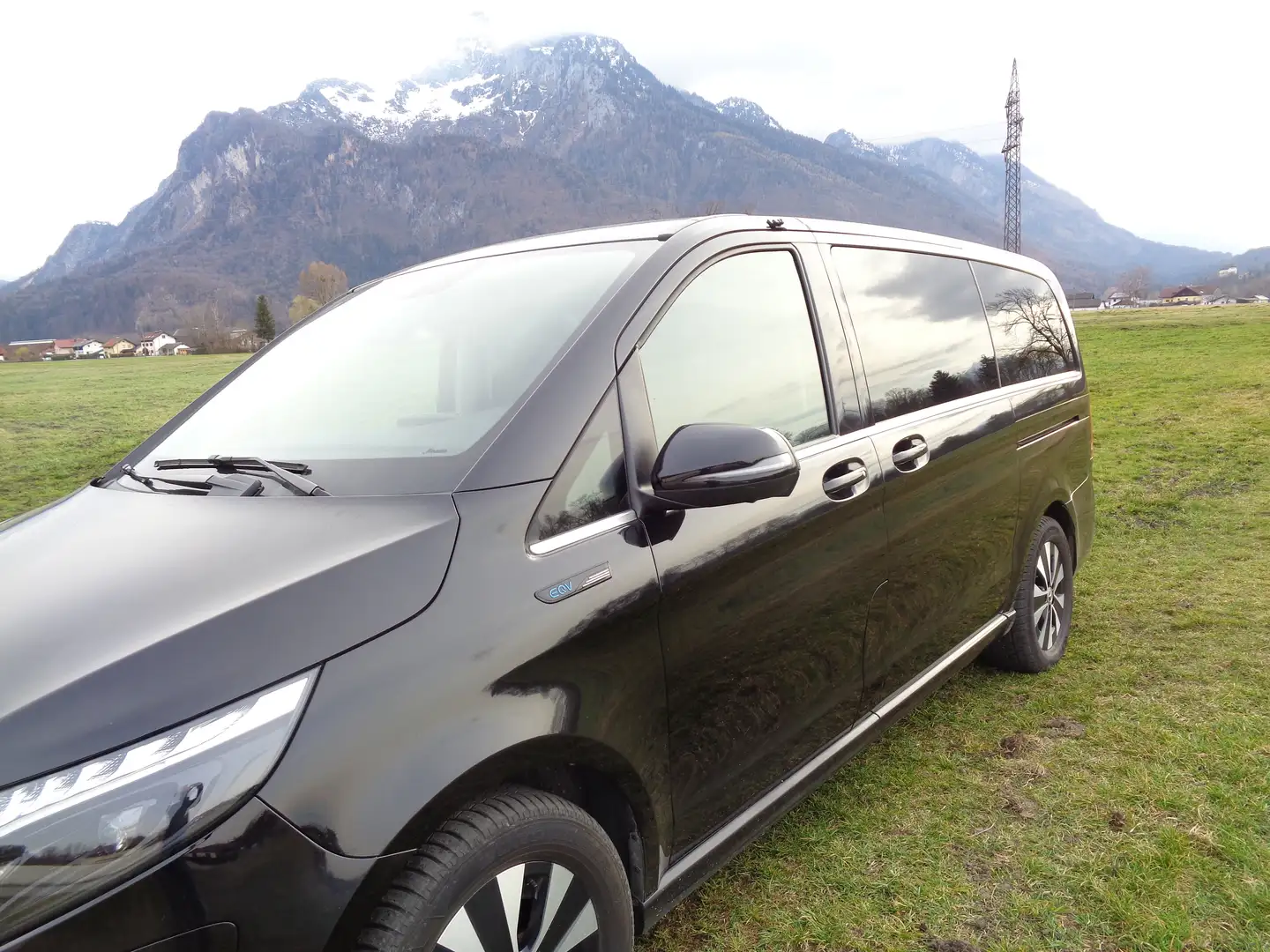 Mercedes-Benz EQV 300 Kombi extralang 100kWh Schwarz - 1