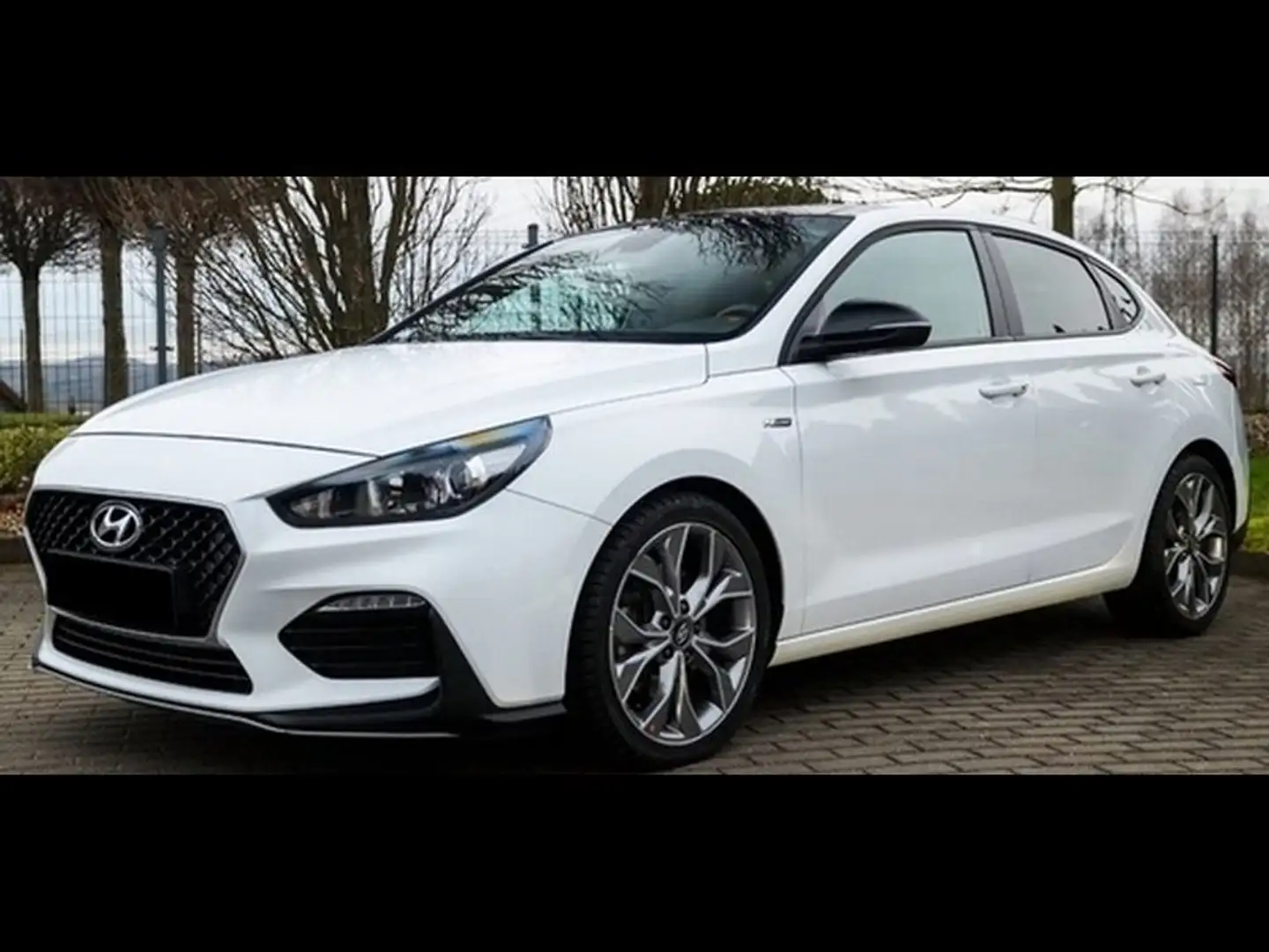 Hyundai i30 Fastback 1.5 T-GDI 48V-MildHybrid 160PS DCT N-Line - 1