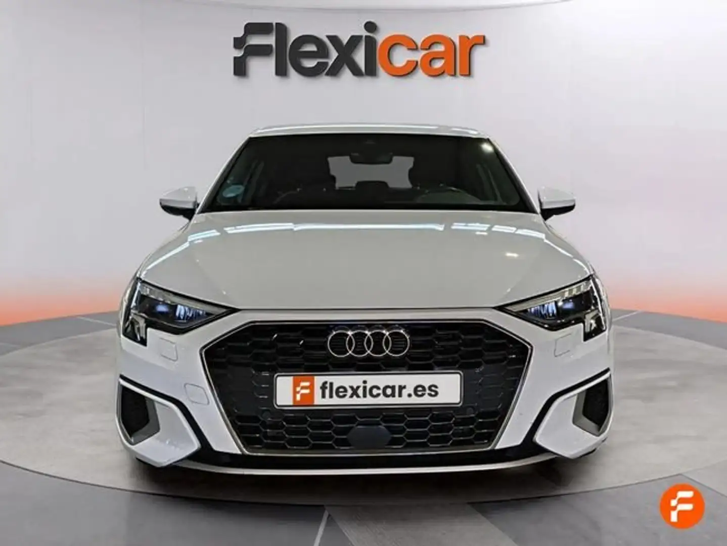 Audi A3 Sportback 30 TFSI Blanco - 2