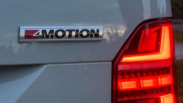 Volkswagen T6.1 Transporter nur 22" km, Einzelsitze, Kamera, Klima, Extras