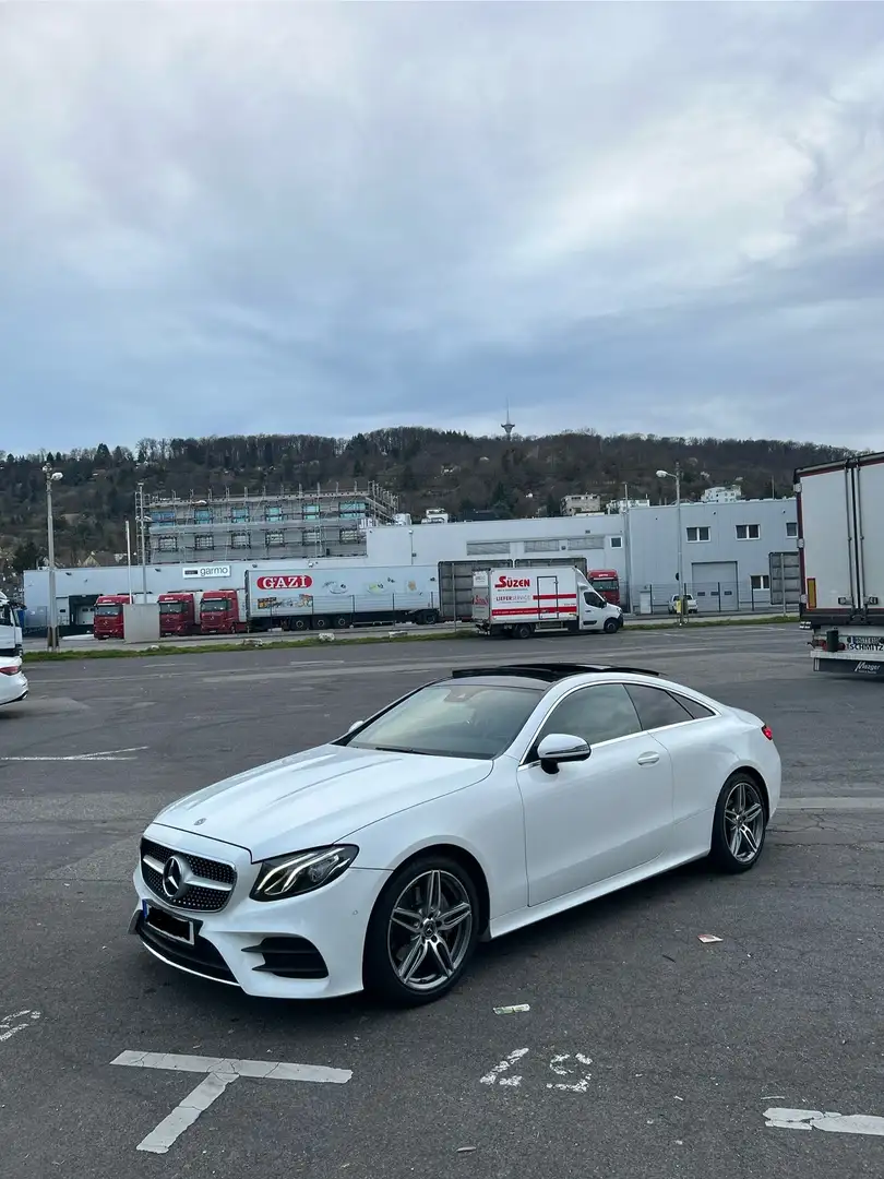 Mercedes-Benz E 300 E 300 d Coupé 3x AMG Paket Weiß - 2