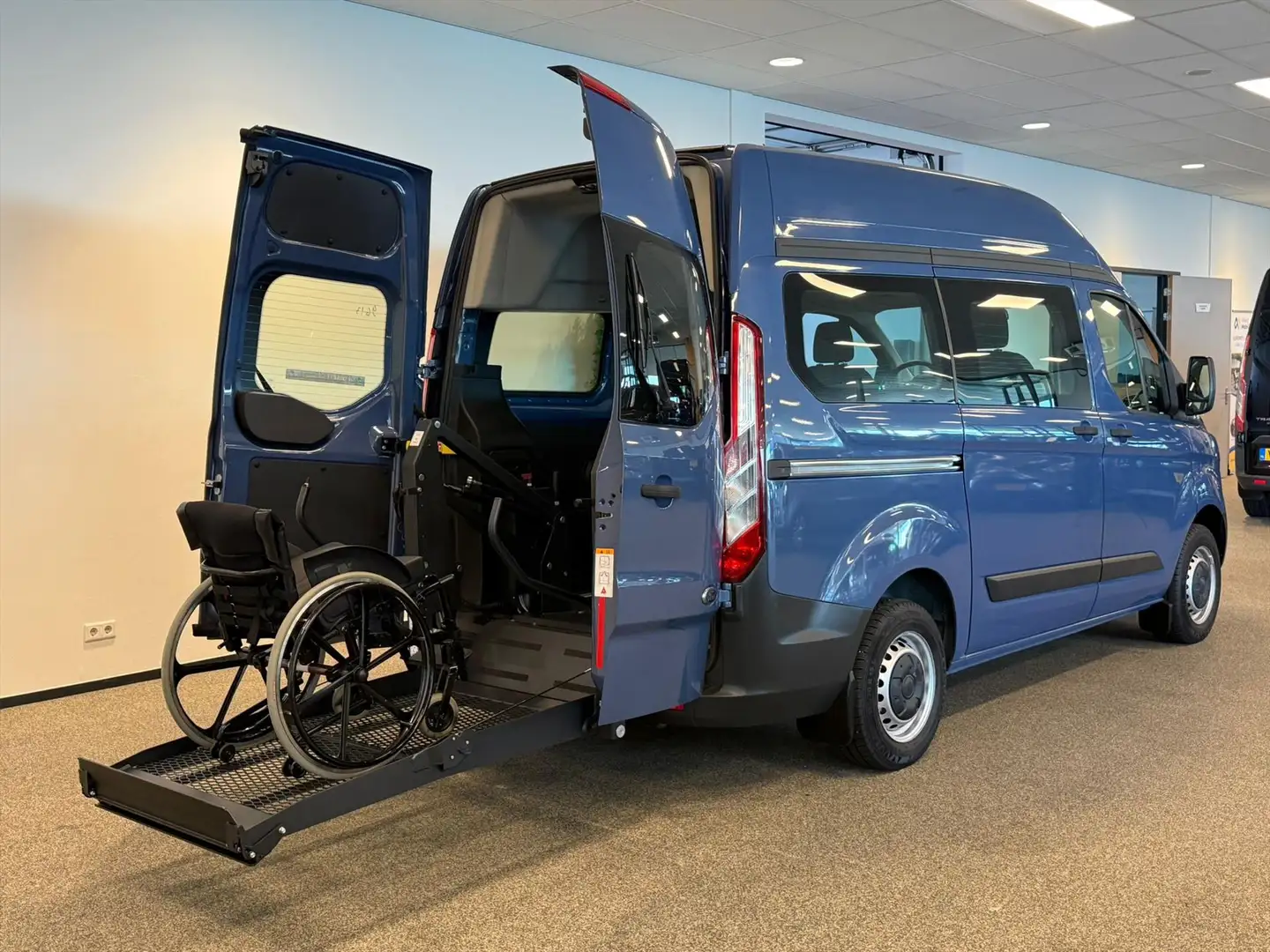Ford Transit Custom L1H2 Rolstoelbus Blauw - 2