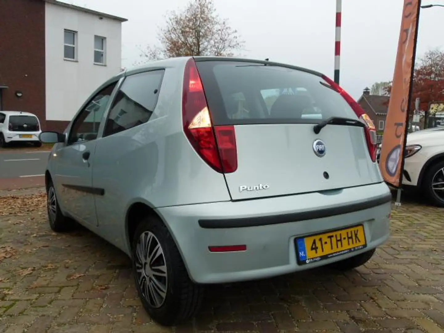 Fiat Punto 1.2 AIRCO Gris - 2