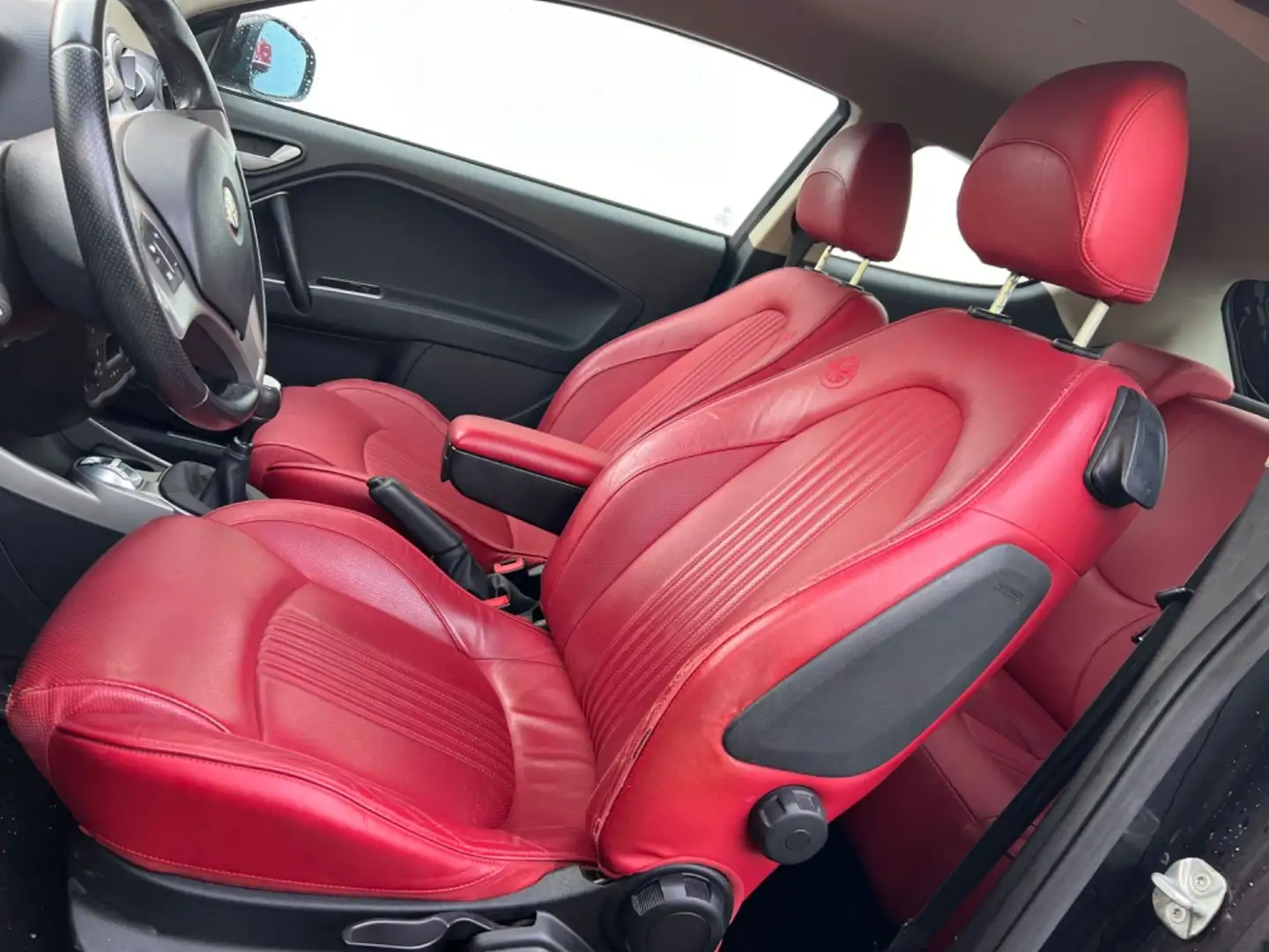 Alfa Romeo MiTo 1.3 JTDM 16V LEDER ROT EURO5 TOLLES AUTO Schwarz - 2
