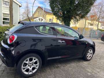 1.3 JTDM 16V LEDER ROT EURO5 TOLLES AUTO