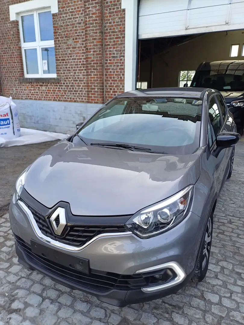 Renault Captur 0.9 TCe - EURO 6b - 25000 Km. Gris - 1