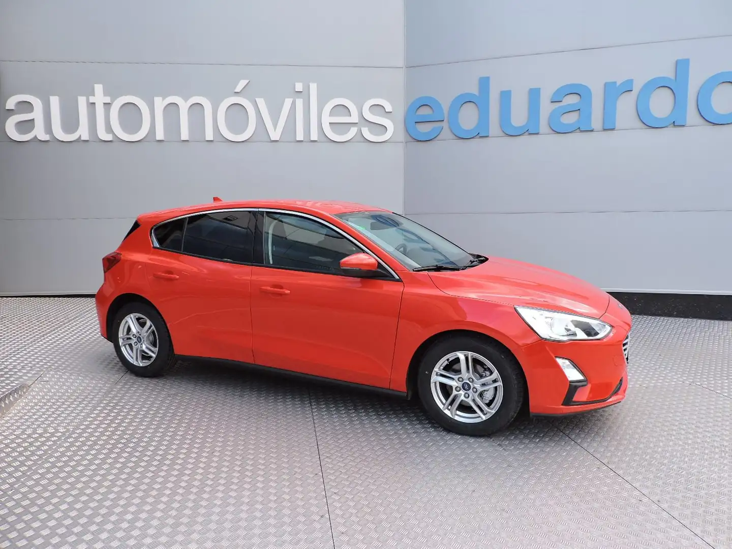 Ford Focus 1.0 Ecoboost Trend+ 125 Red - 1