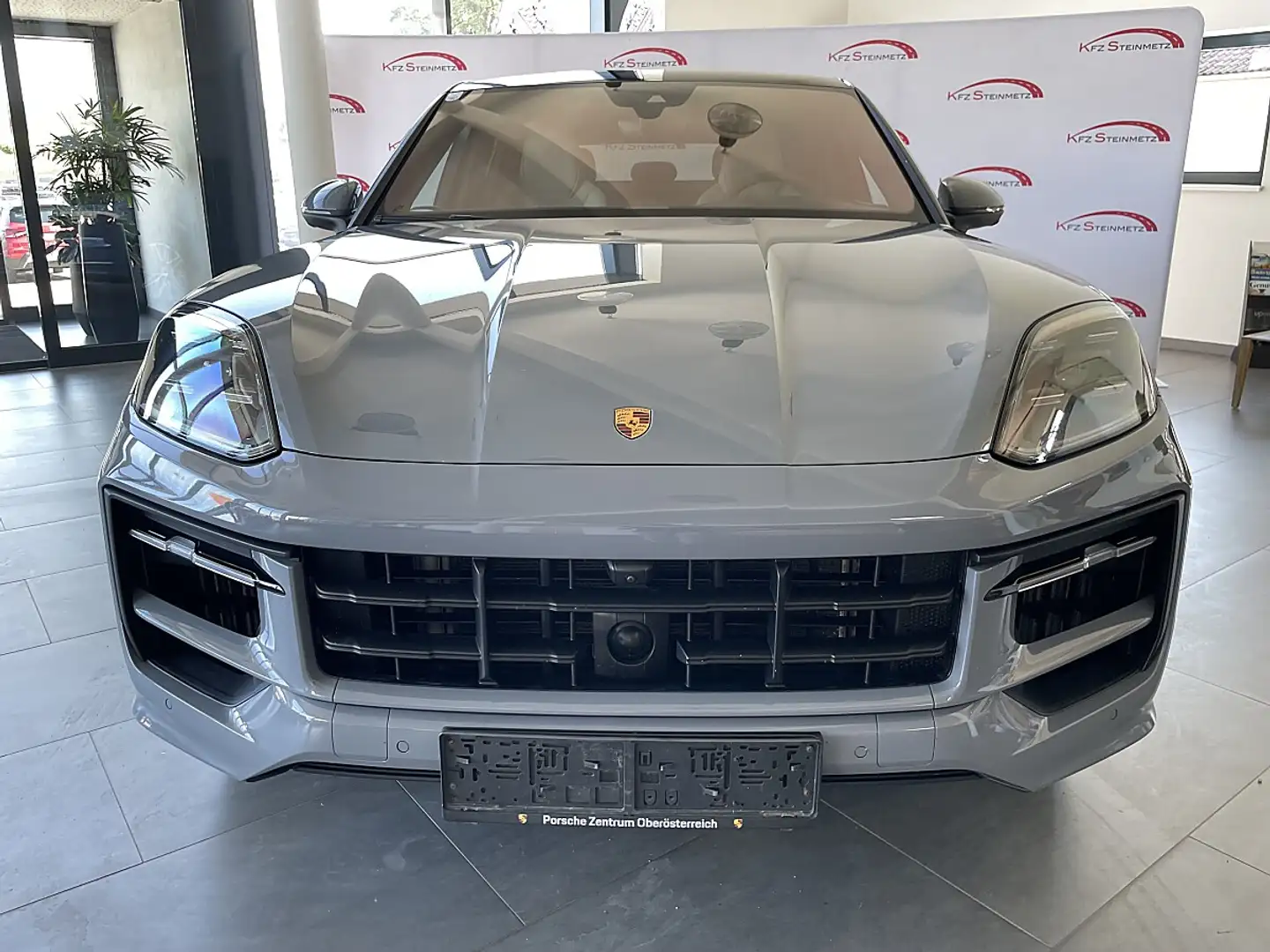 Porsche Cayenne Coupe III E-Hybrid PHEV 21,8 kWh Aut. Voll, Spo... Grau - 2