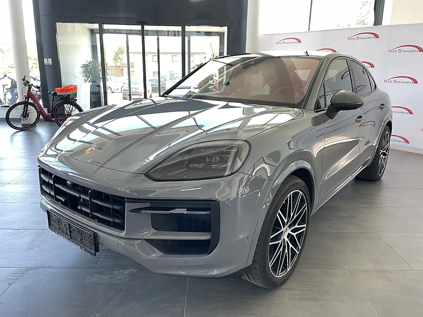 Porsche Cayenne Coupe III E-Hybrid PHEV 21,8 kWh Aut. Voll, Spo... Grau - 1