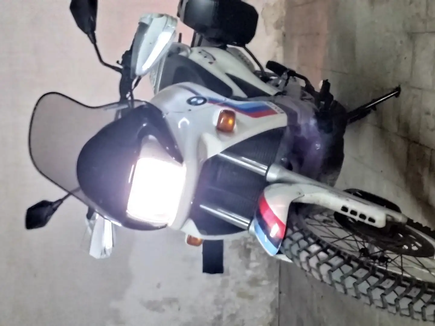 BMW F 650 Funduro Bianco - 1