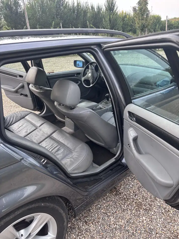BMW 330 318i Executive, foto 8