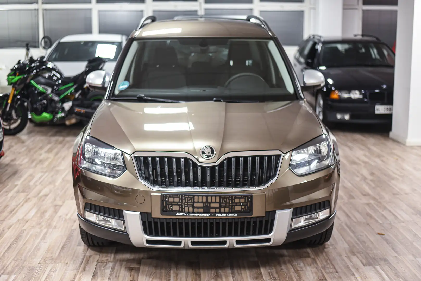 Skoda Yeti Outdoor 2.0 tdi Ambition 4x4 150cv E6 Bronzo - 2
