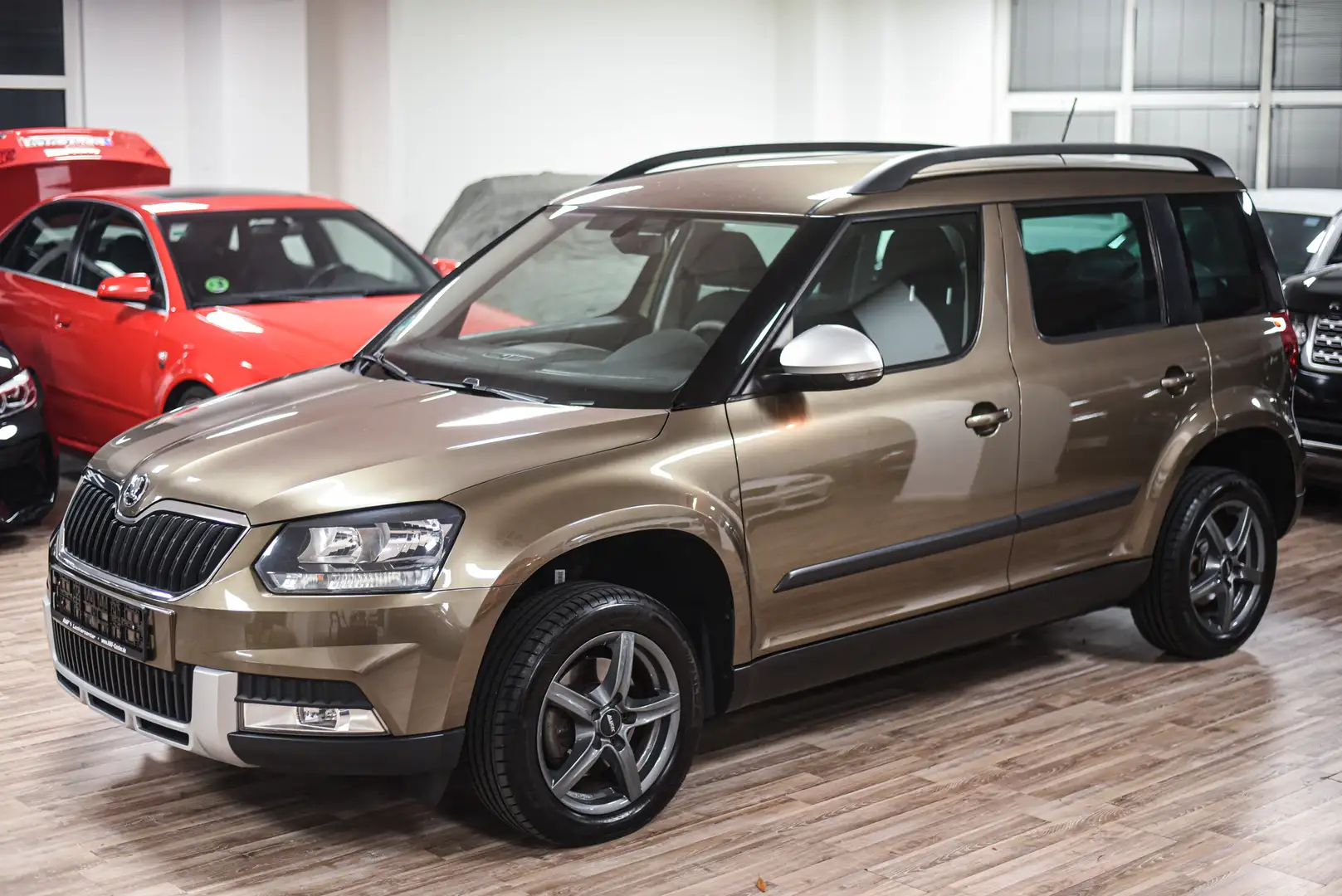 Skoda Yeti Outdoor 2.0 tdi Ambition 4x4 150cv E6 Bronzo - 1