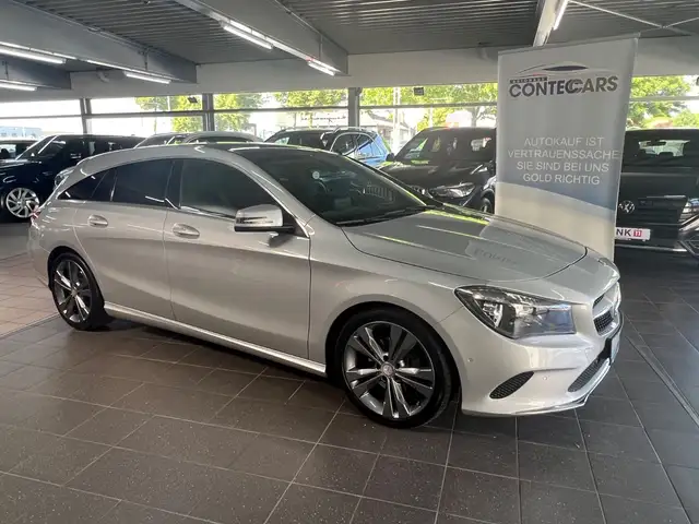 Mercedes-Benz CLA 200 Urban Viele EXTRAS