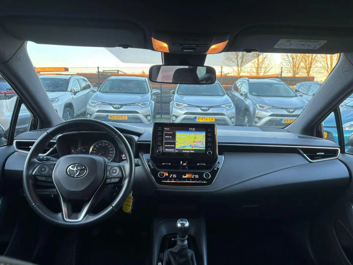 Toyota Corolla Touring Sports 1.2 Turbo Active | 1.300KG Trekgewi Noir - 2