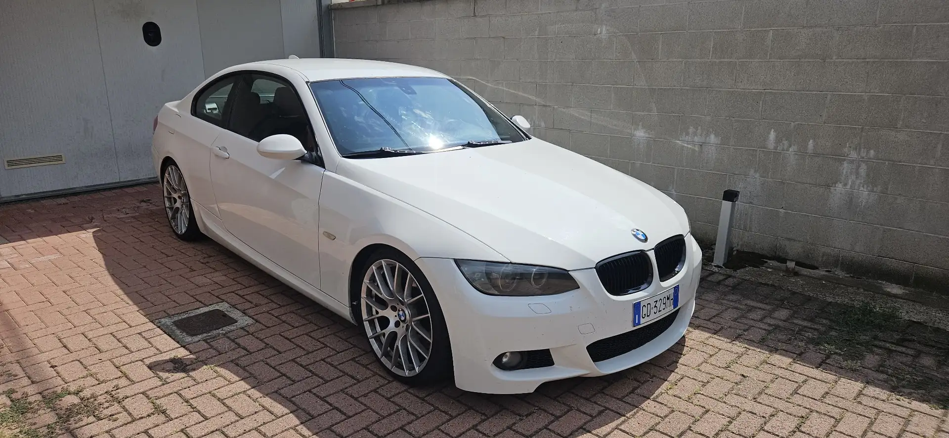 BMW 335 335i Coupe Msport - 2