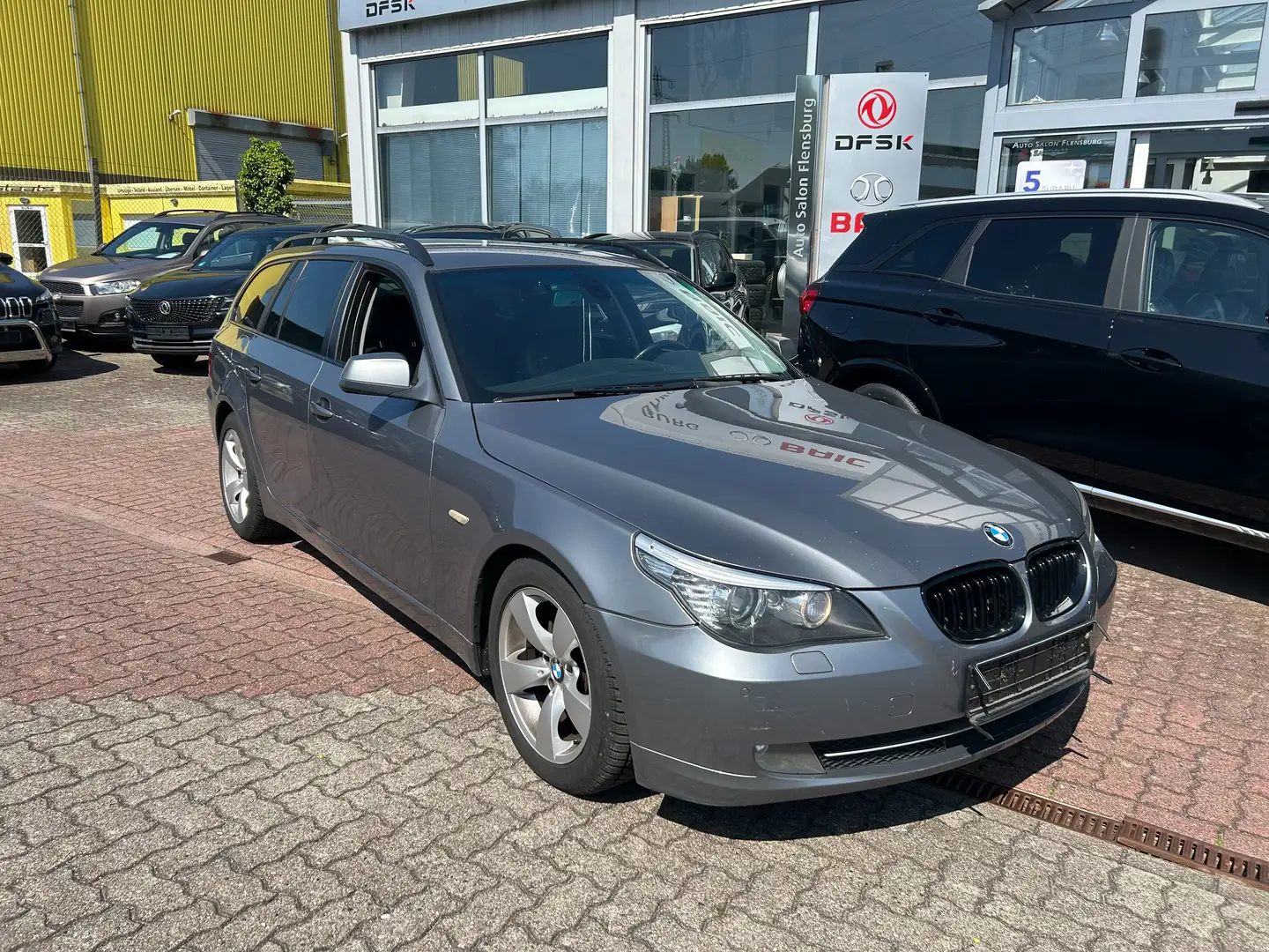 BMW 520 520d*Sitzheizung*Klima*Navi*Tempomat* AHK * Grau - 1