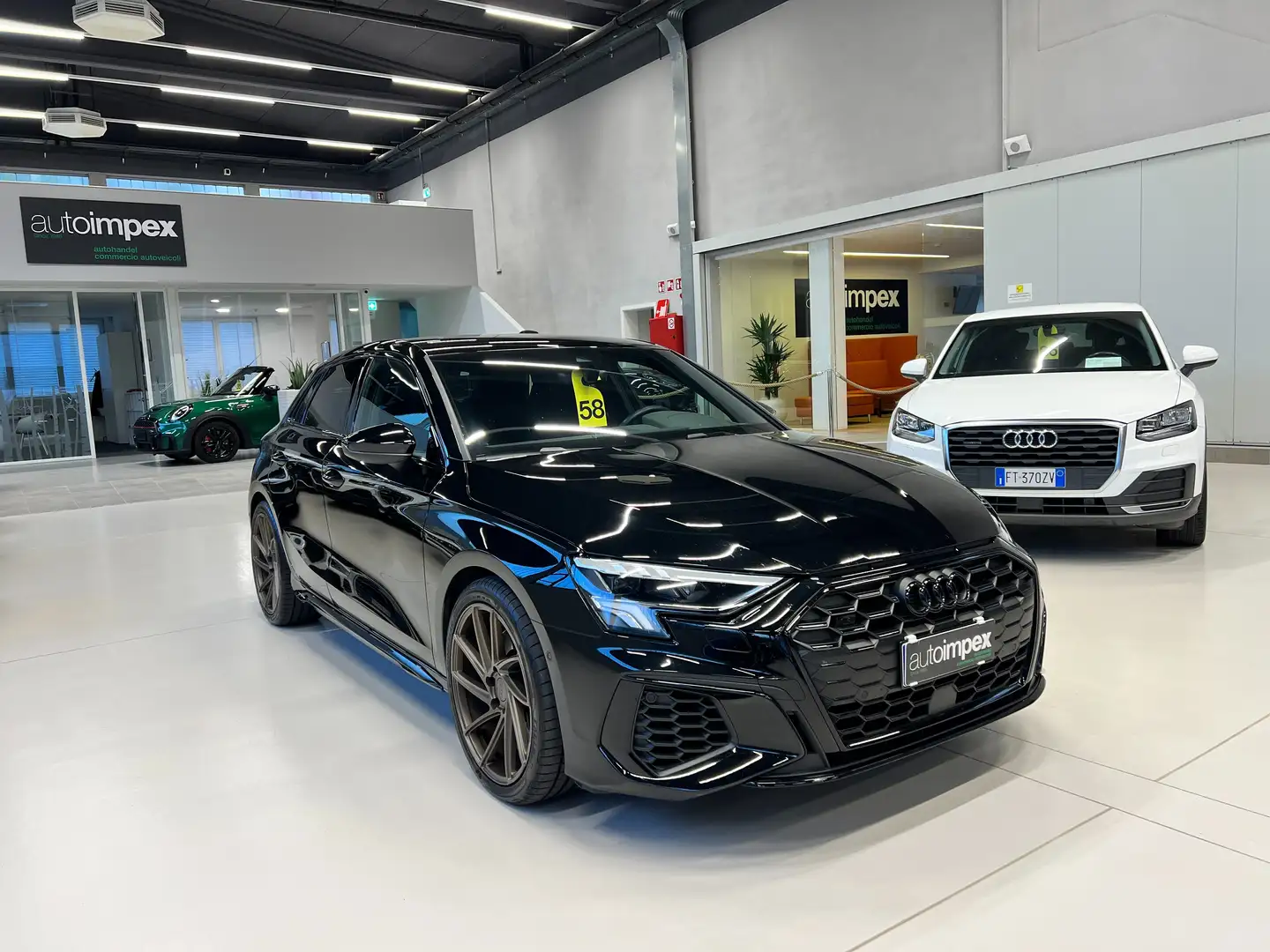 Audi S3 Sportback 2.0 tfsi 310CV quattro s-tronic Zwart - 1