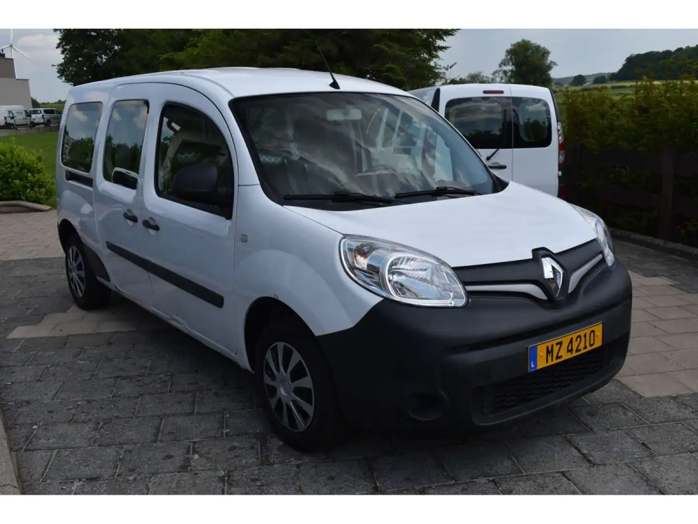 Renault Grand Kangoo 1,5 DCI 90 Maxi Euro 6dTemop 6 vitess Biały - 2