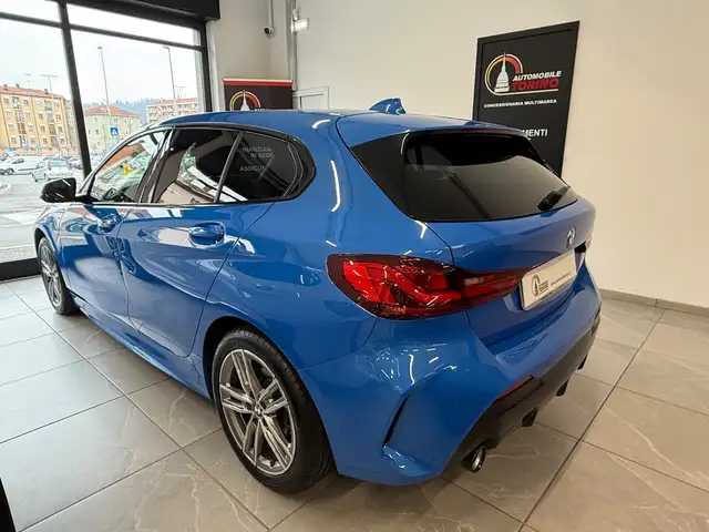 BMW 1 Series view 5