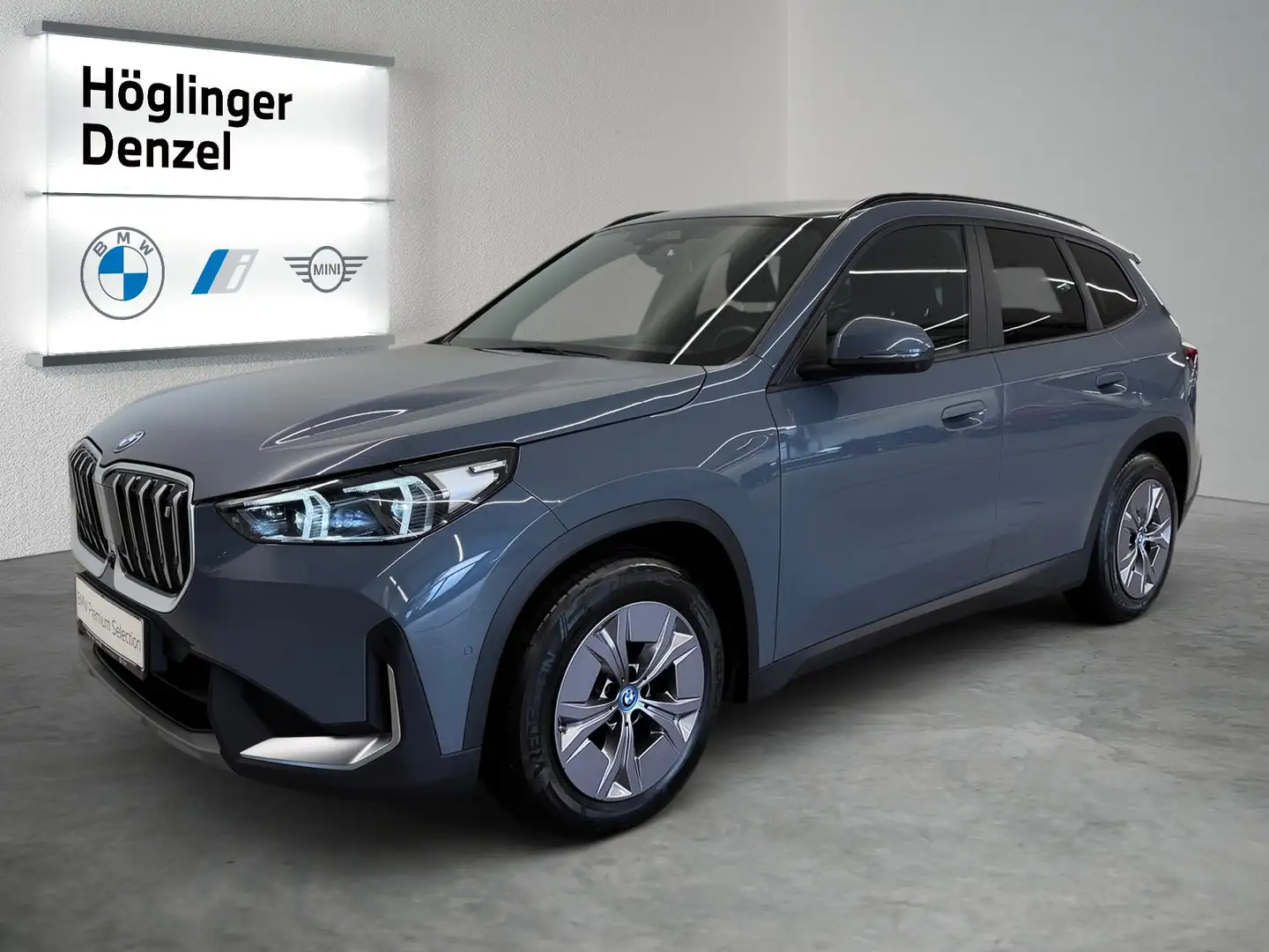 BMW iX1 xDrive30 Grau - 2