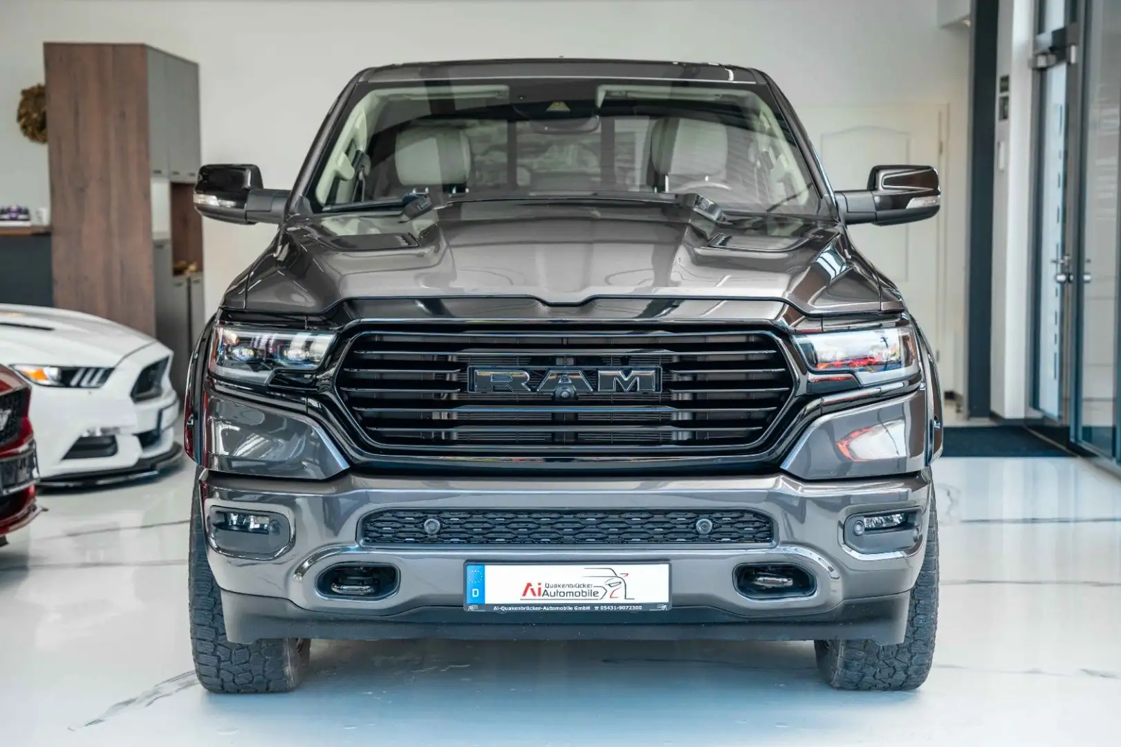 Dodge RAM 5,7 Hemi LIMITED BRC GAS PANO LED VOLL Gris - 2