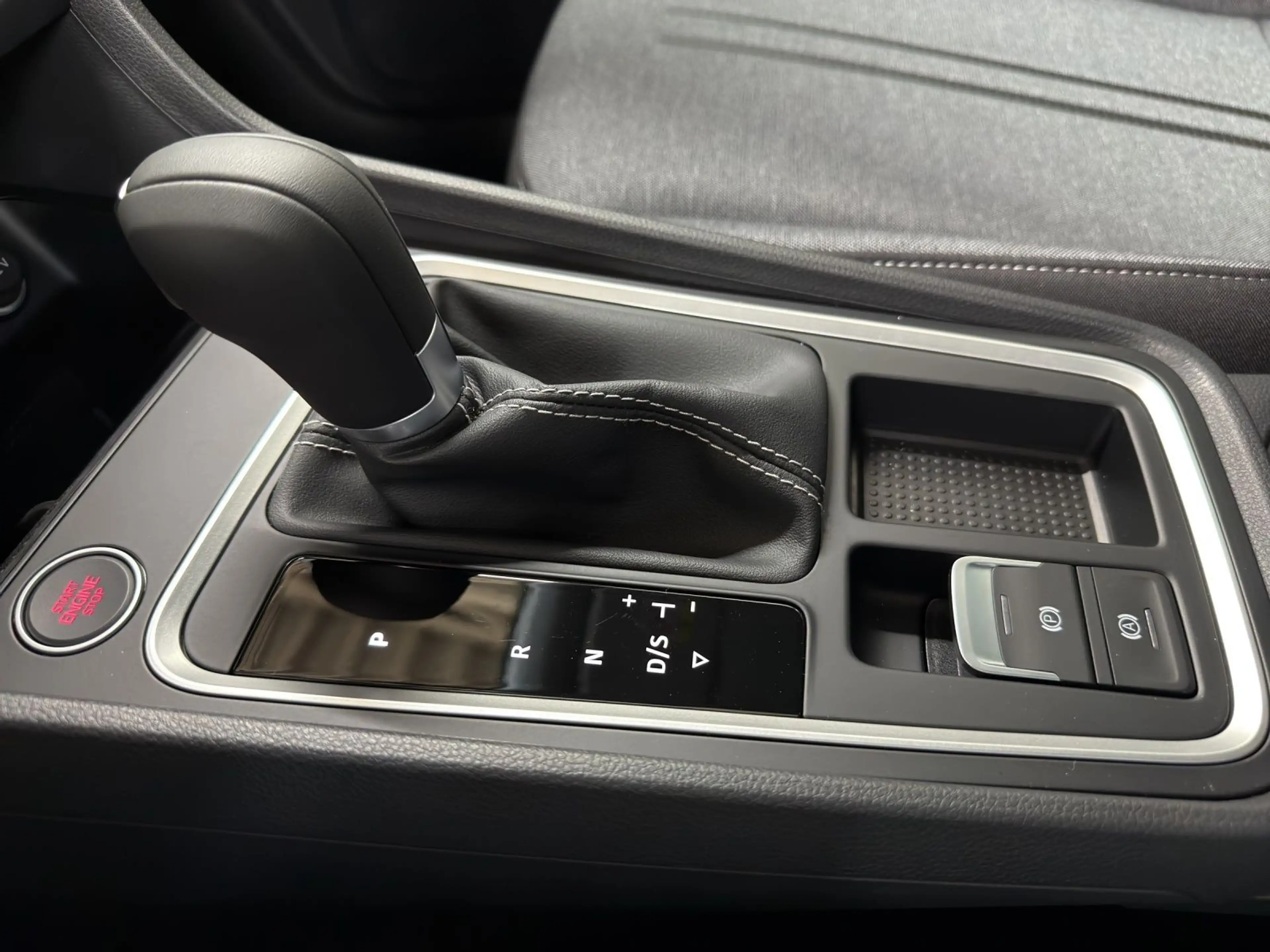 SEAT Ateca 1.5 TSI DSG STYLE ROAD EDITION REAR VIEW A — photo 11