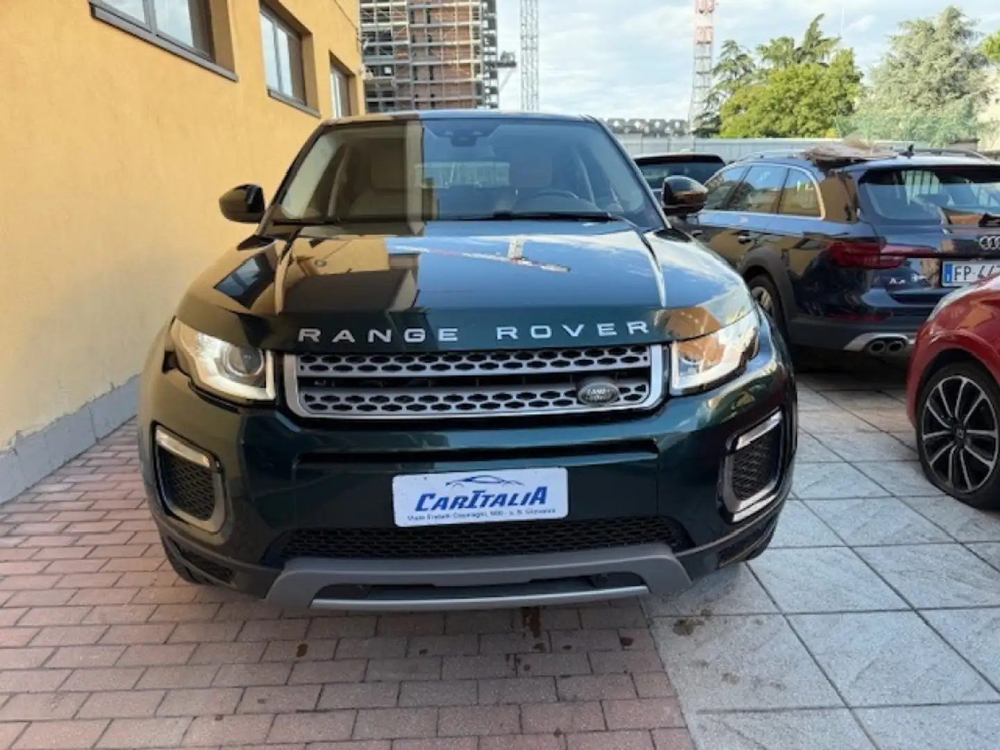 Land Rover Range Rover Evoque 2.0 eD4 5p. Business Edition Premium Pure Vert - 2