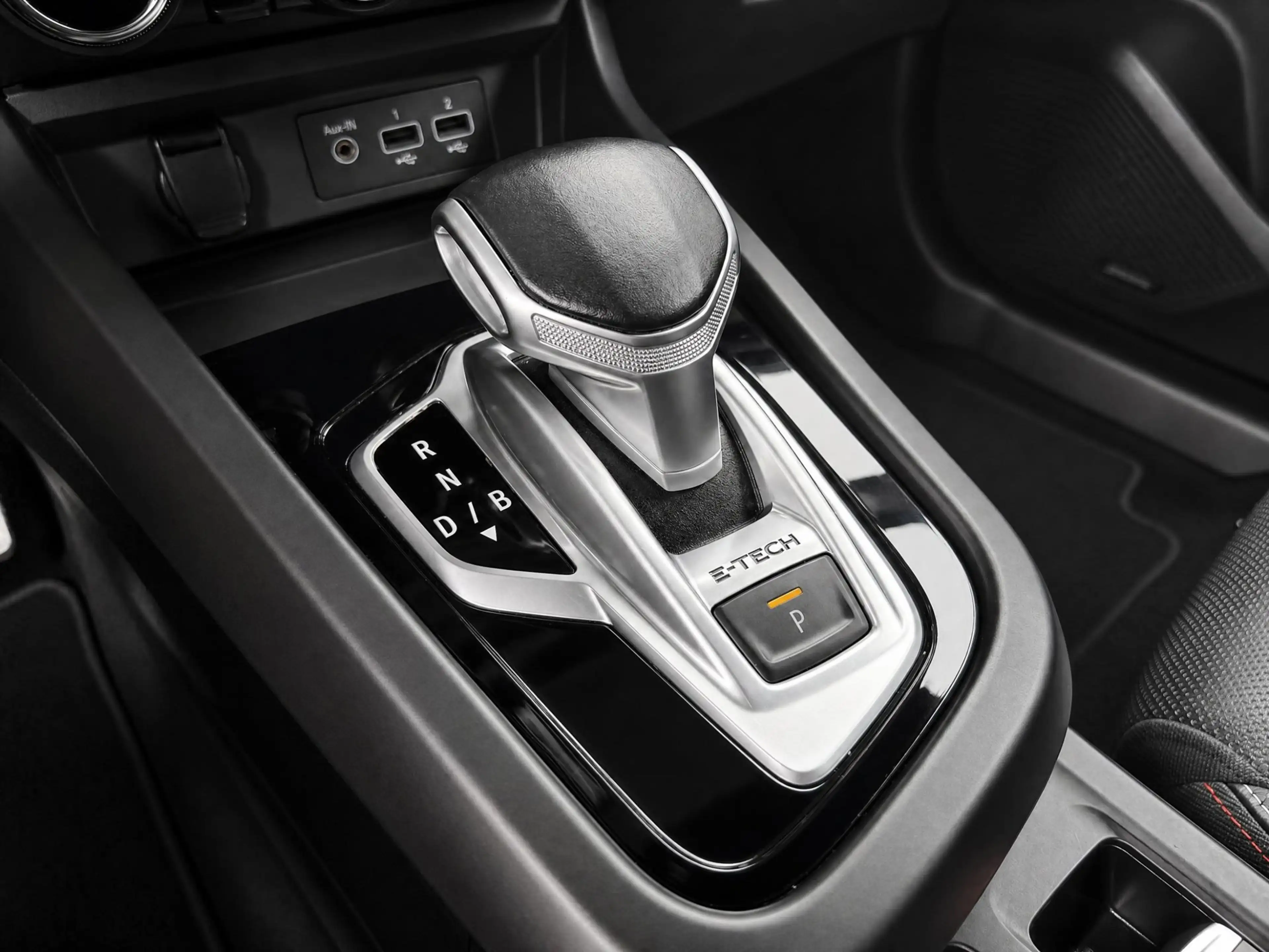 Renault Arkana 1.6 E-Tech Hybrid 145 R.S. Line — photo 16