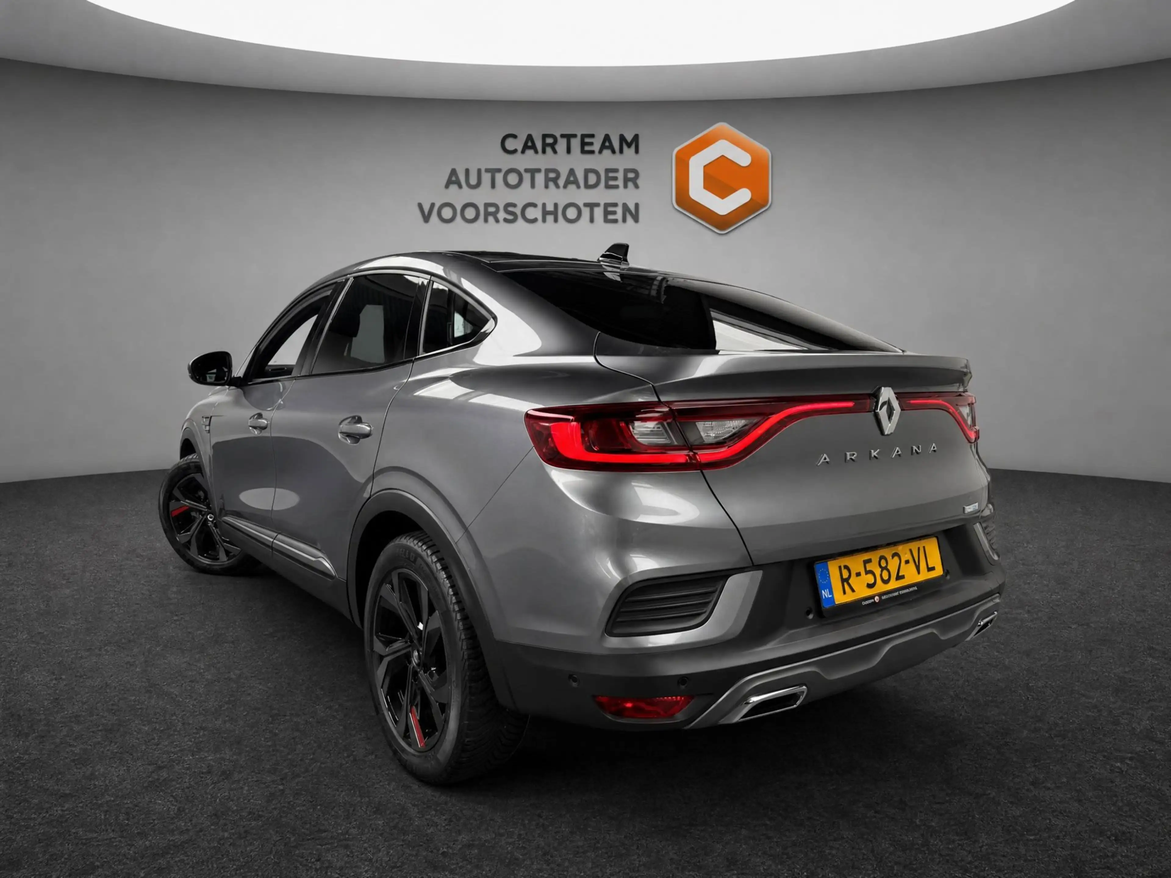 Renault Arkana 1.6 E-Tech Hybrid 145 R.S. Line — photo 6