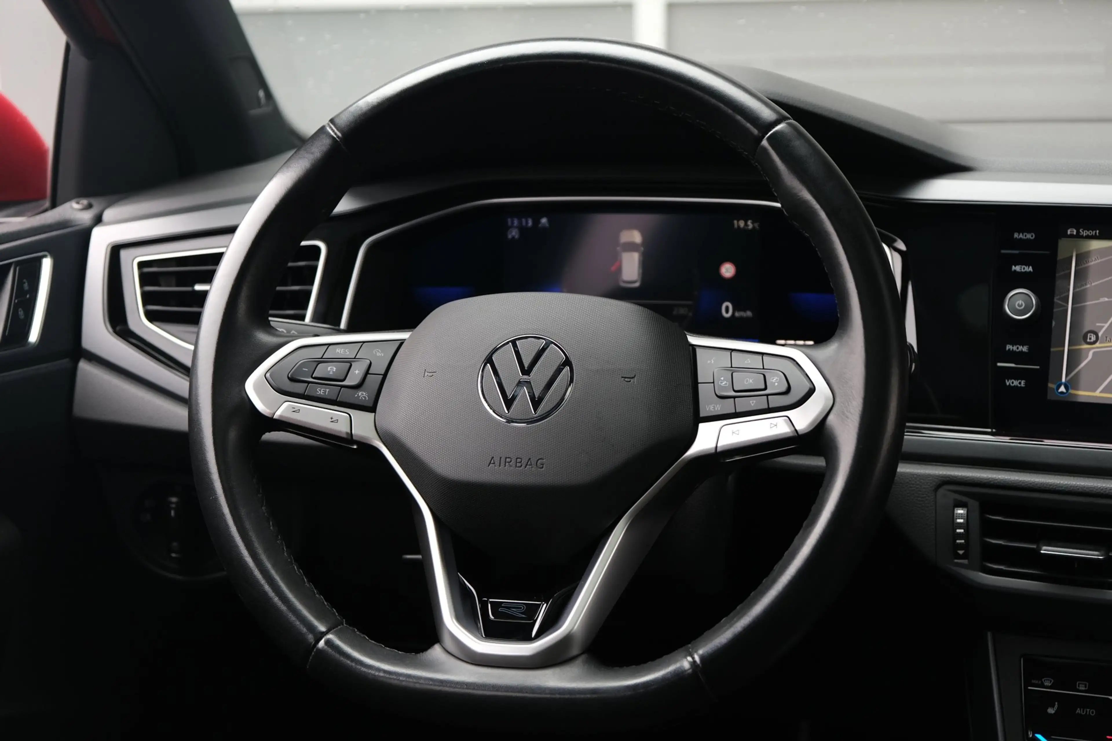 Volkswagen Taigo 1.5 TSI 2x R-Line 150PK DSG Pano IQ Matrix Trekhaa — photo 12