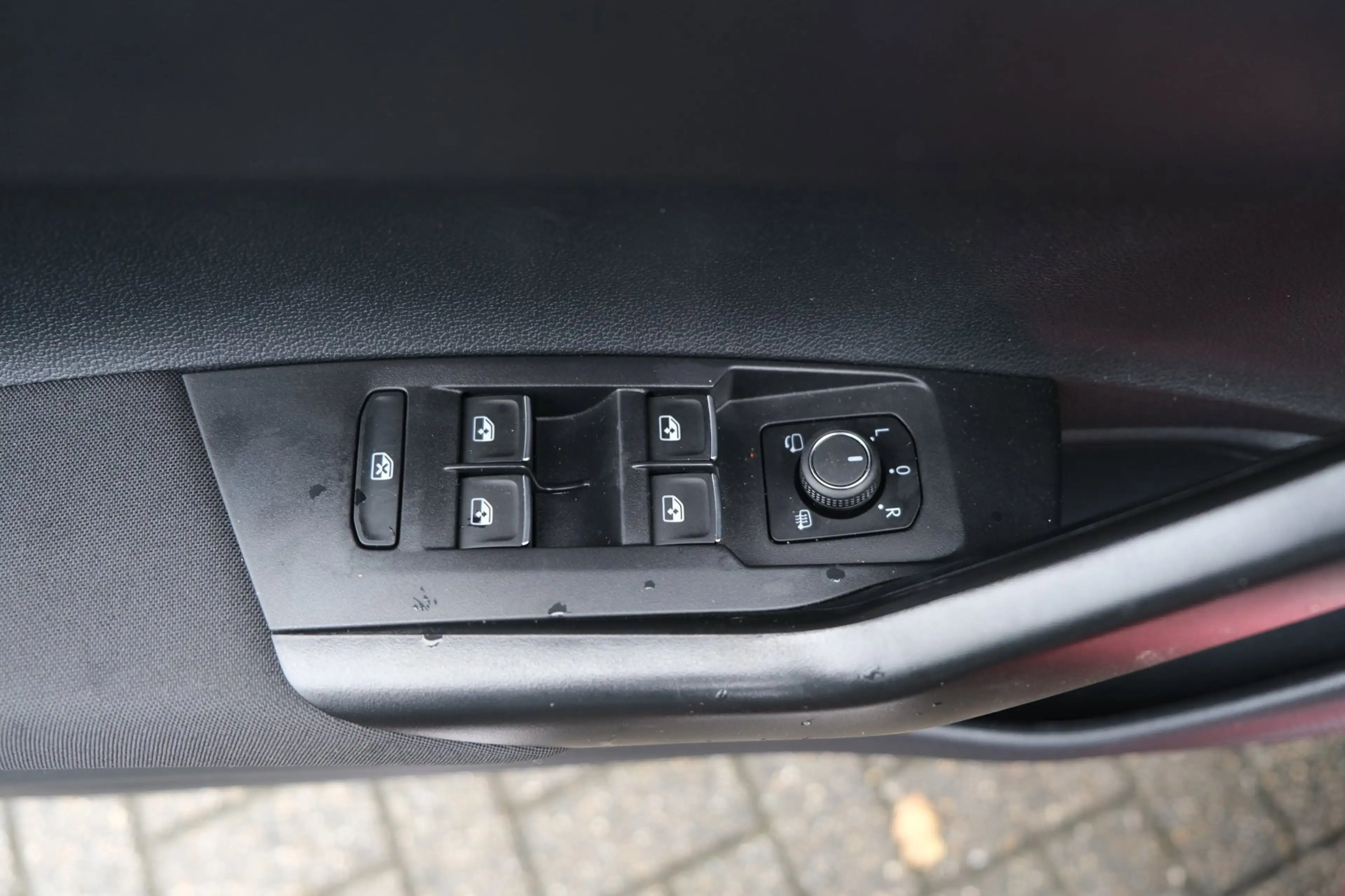 Volkswagen Taigo 1.5 TSI 2x R-Line 150PK DSG Pano IQ Matrix Trekhaa — photo 13