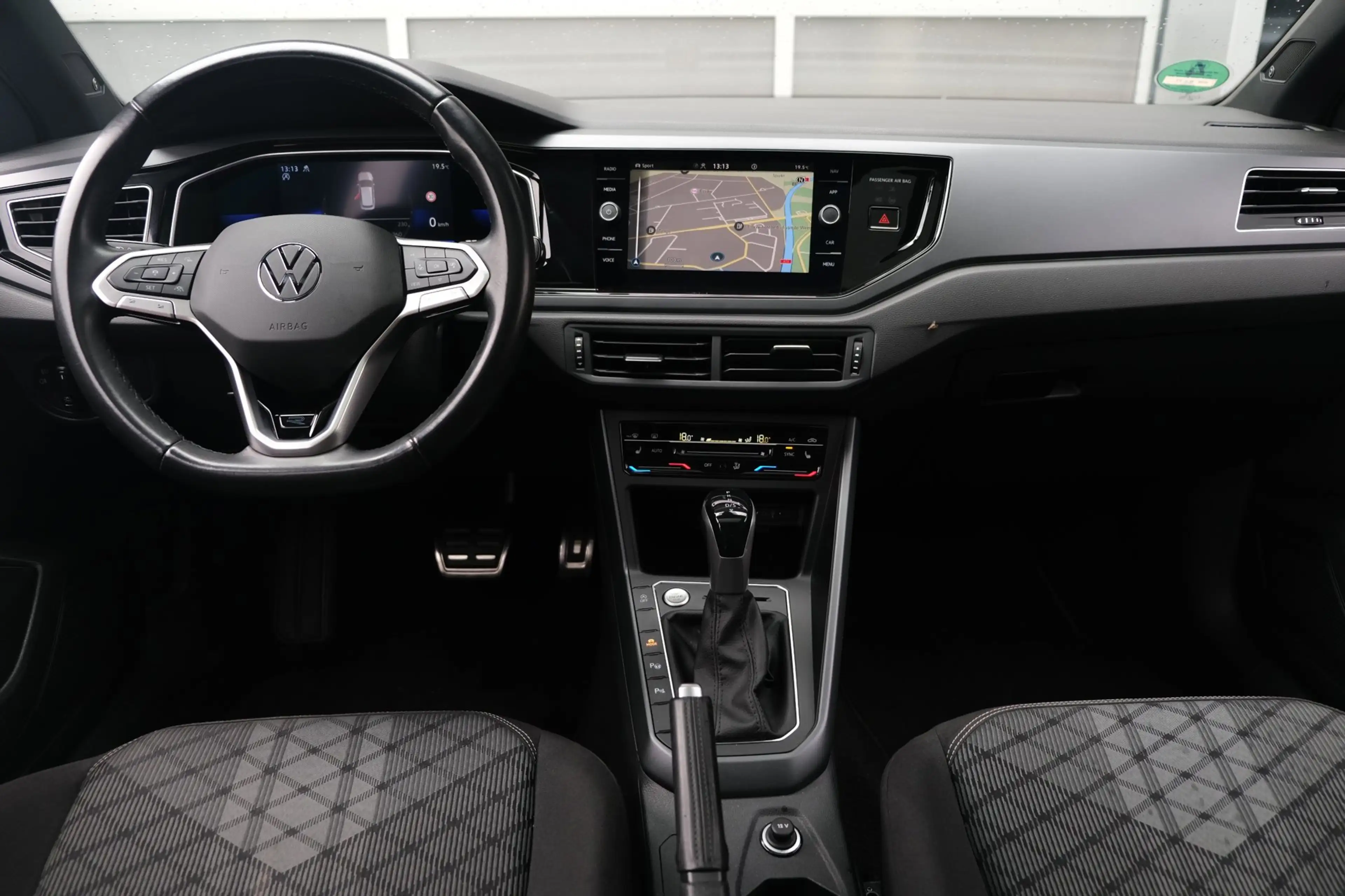 Volkswagen Taigo 1.5 TSI 2x R-Line 150PK DSG Pano IQ Matrix Trekhaa — photo 11