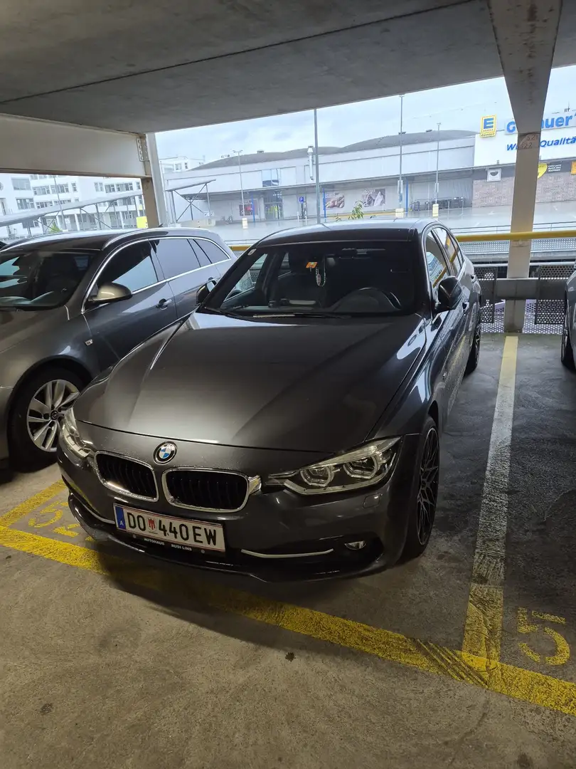 BMW 318 318d xDrive Sport Line - 1