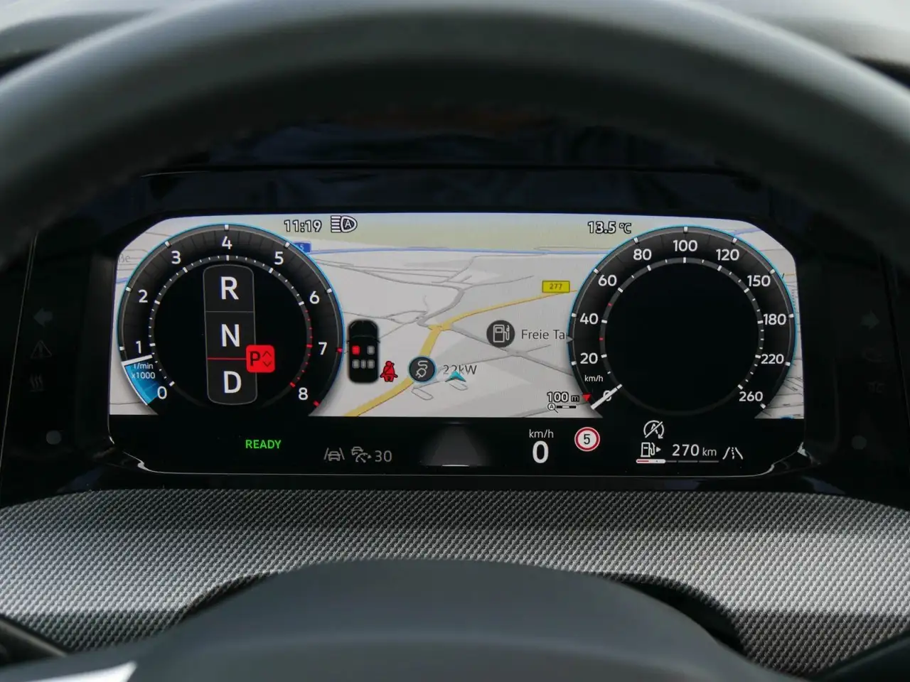 Volkswagen Golf R-Line 1,5 l eTSI AHK Kamera HarmanKardon N 10