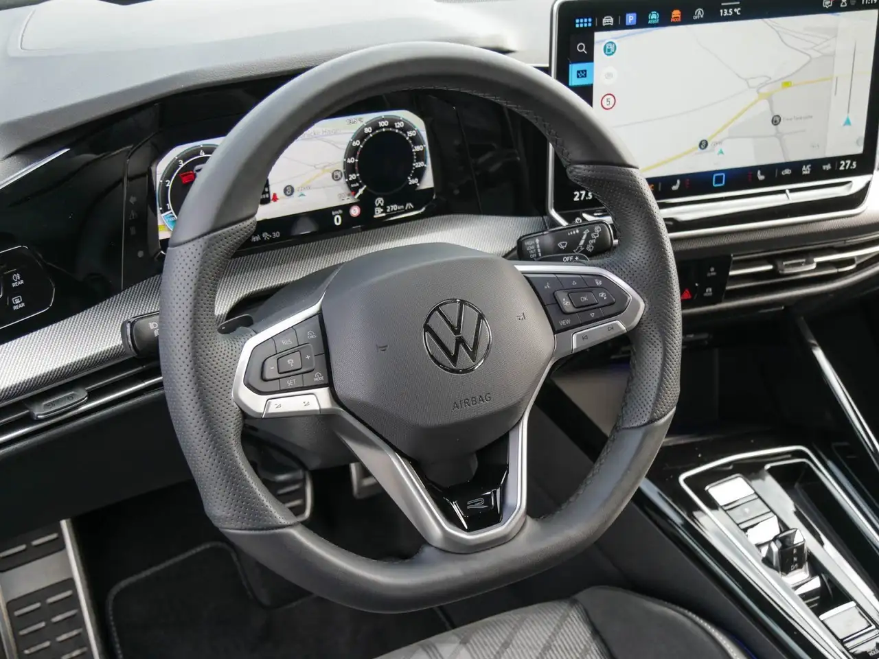 Volkswagen Golf R-Line 1,5 l eTSI AHK Kamera HarmanKardon N 8