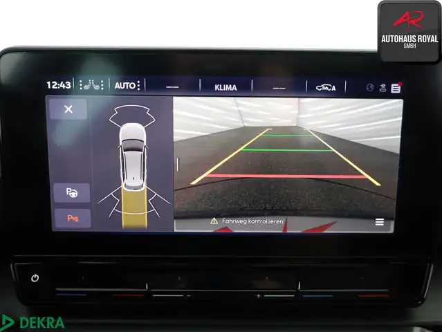 Cupra Leon view 15