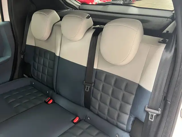 Fiat Grande Panda view 11