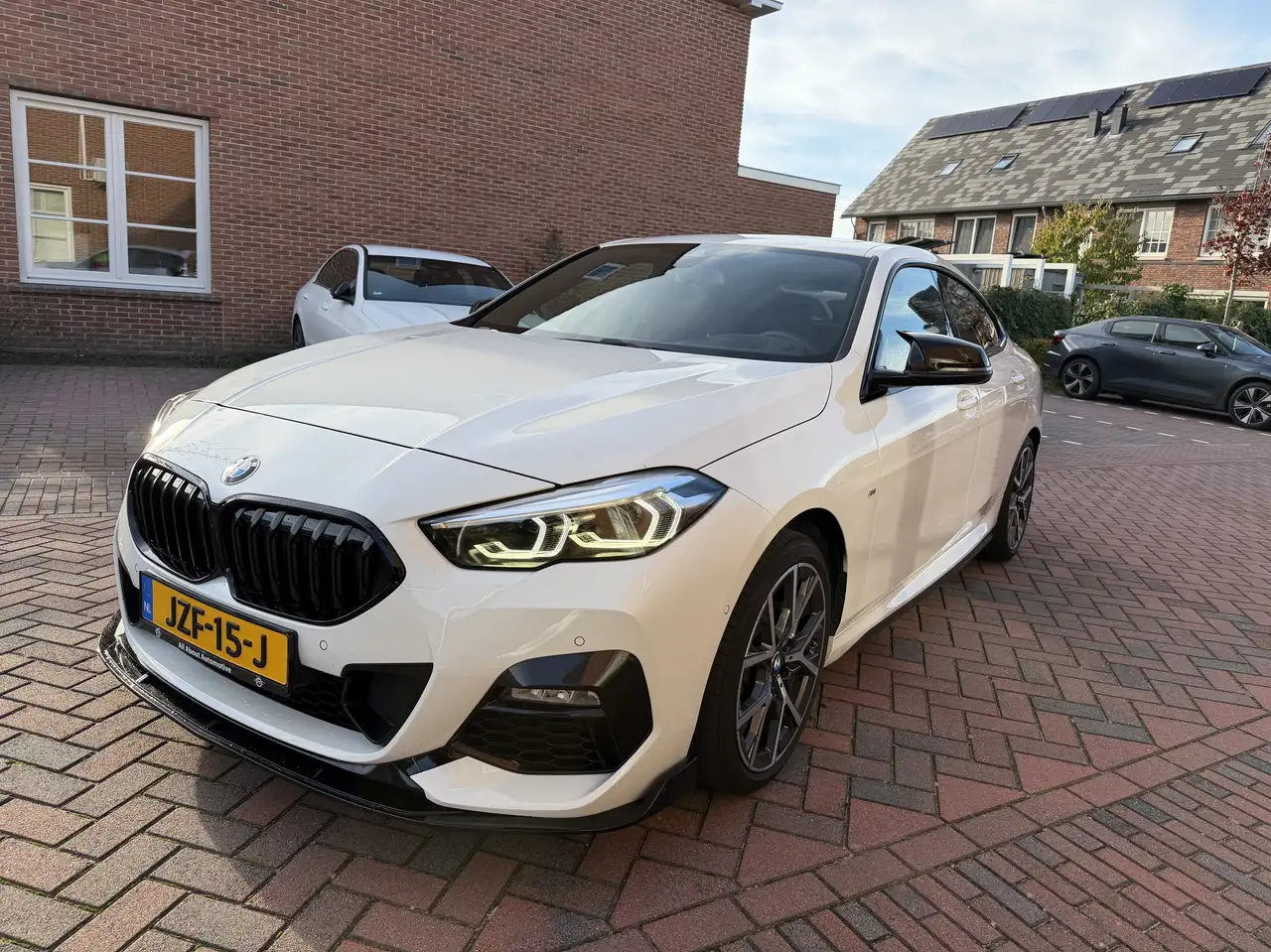 BMW 218